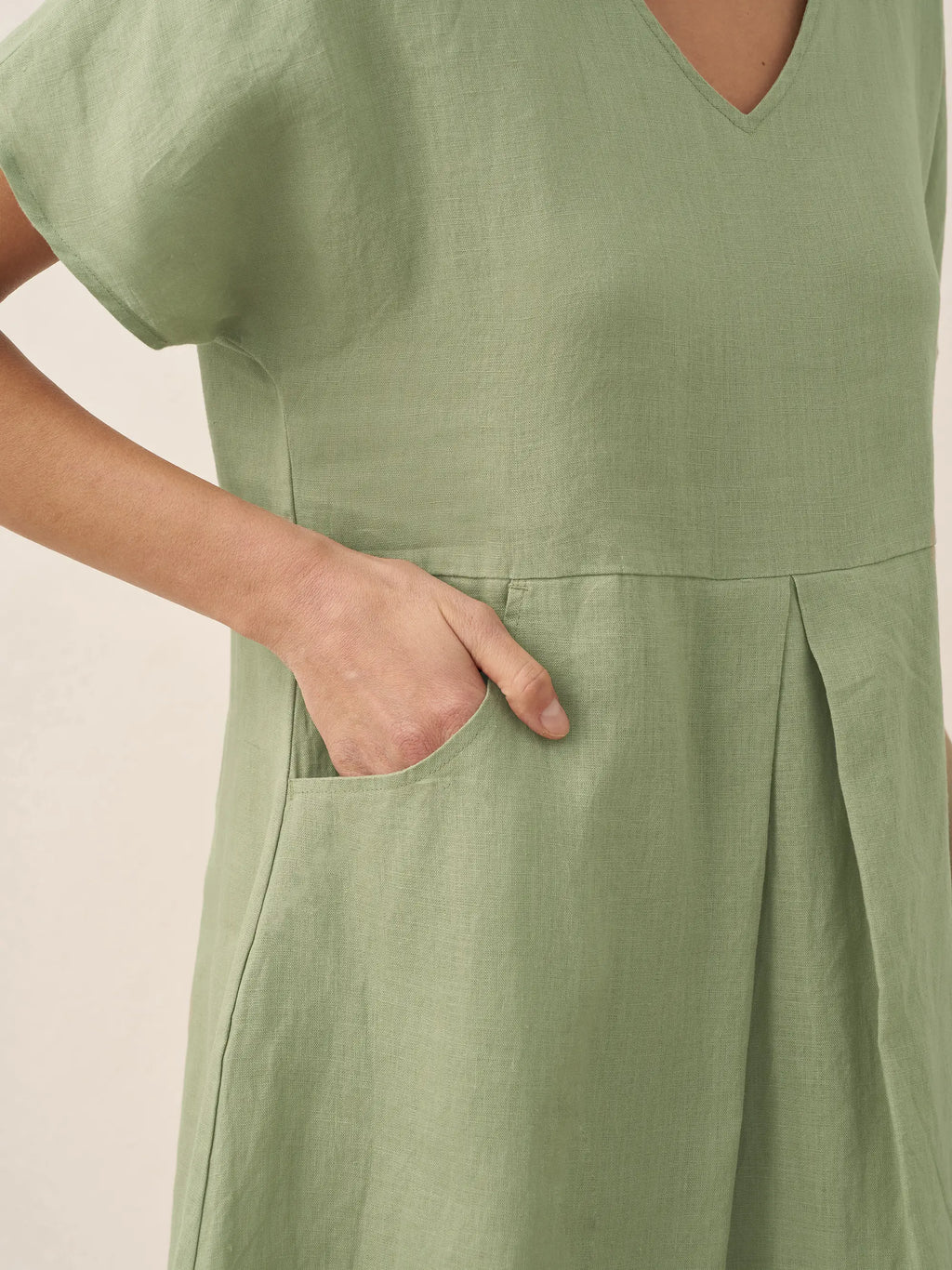 LINTICO 100% Linen V-Neck Pockets Swing Dress AINSLEY — detail shot 8