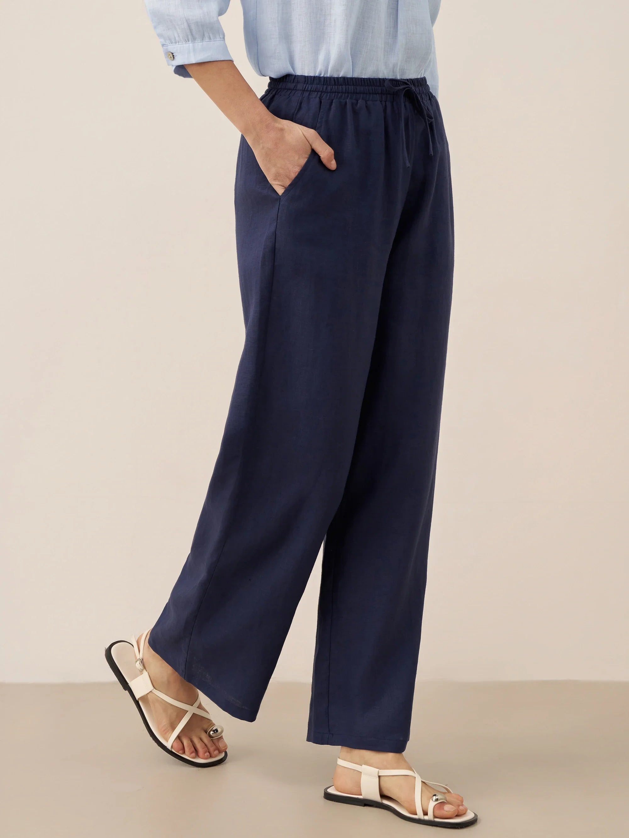 LINTICO 100% Linen Classic Pants LYON — LINTICO branding close-up