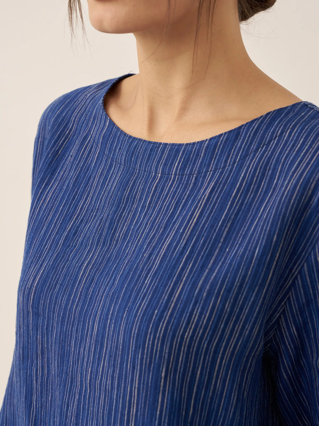 LINTICO 100% Linen Round Neck Artistic Stripe Top FLORENCE — detail shot 6