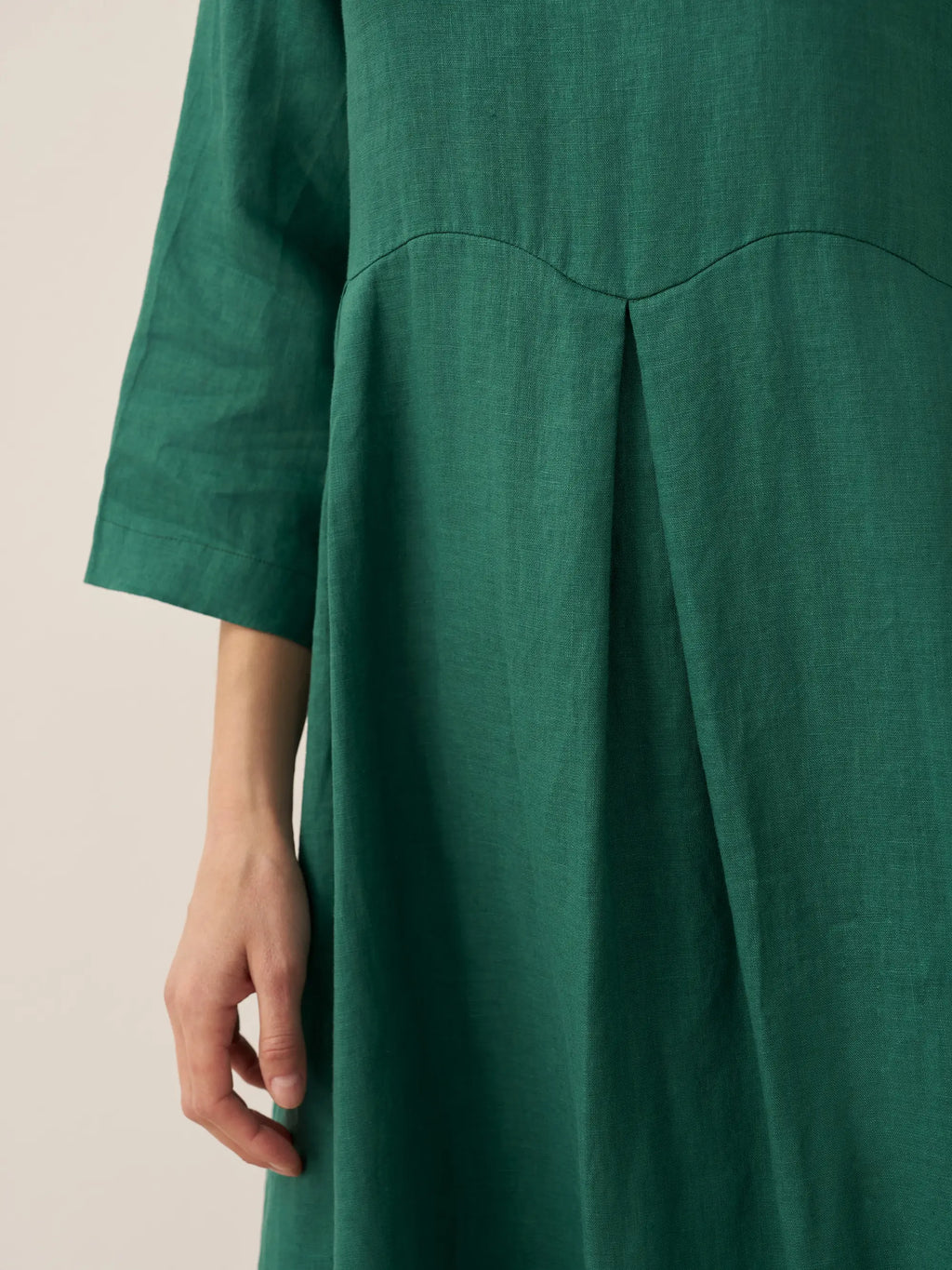 LINTICO 100% Linen Bateau Neck Pleated Maxi Dress ABIGAIL — back view