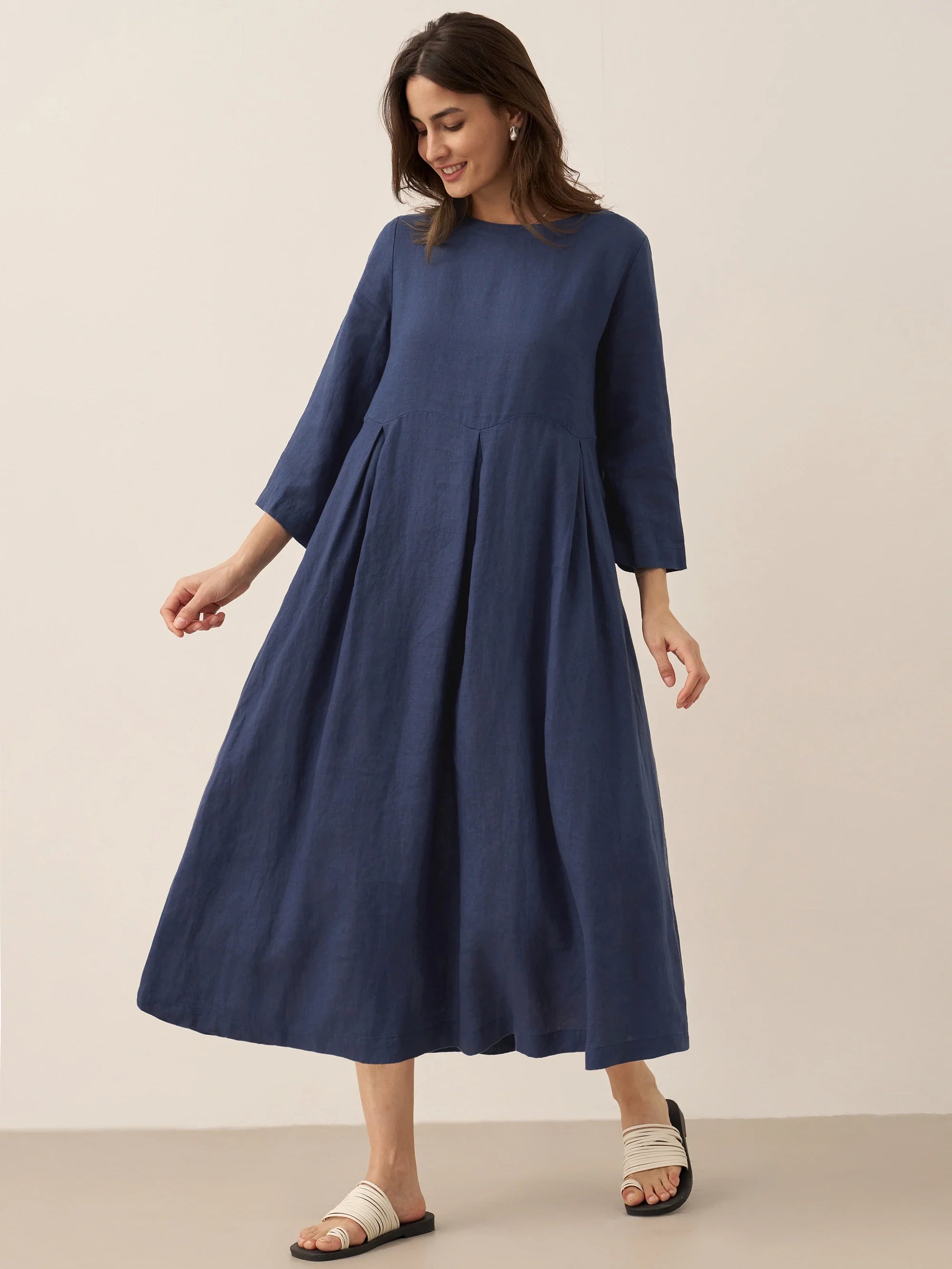 LINTICO 100% Linen Bateau Neck Pleated Maxi Dress — LINTICO branding close-up