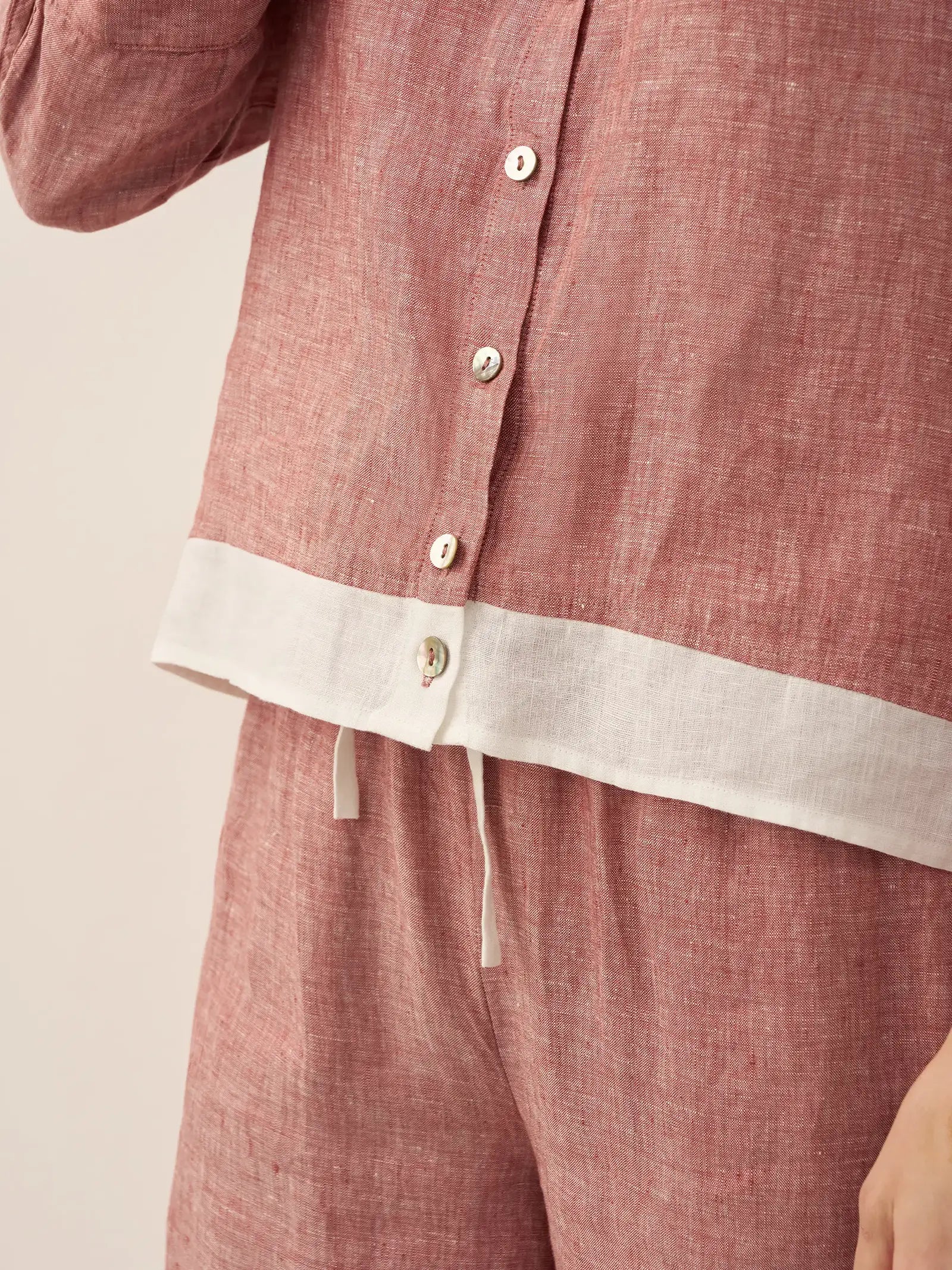LINTICO 100% Linen Buttoned Closure Color-Blocked Shirt JANICE — lifestyle context