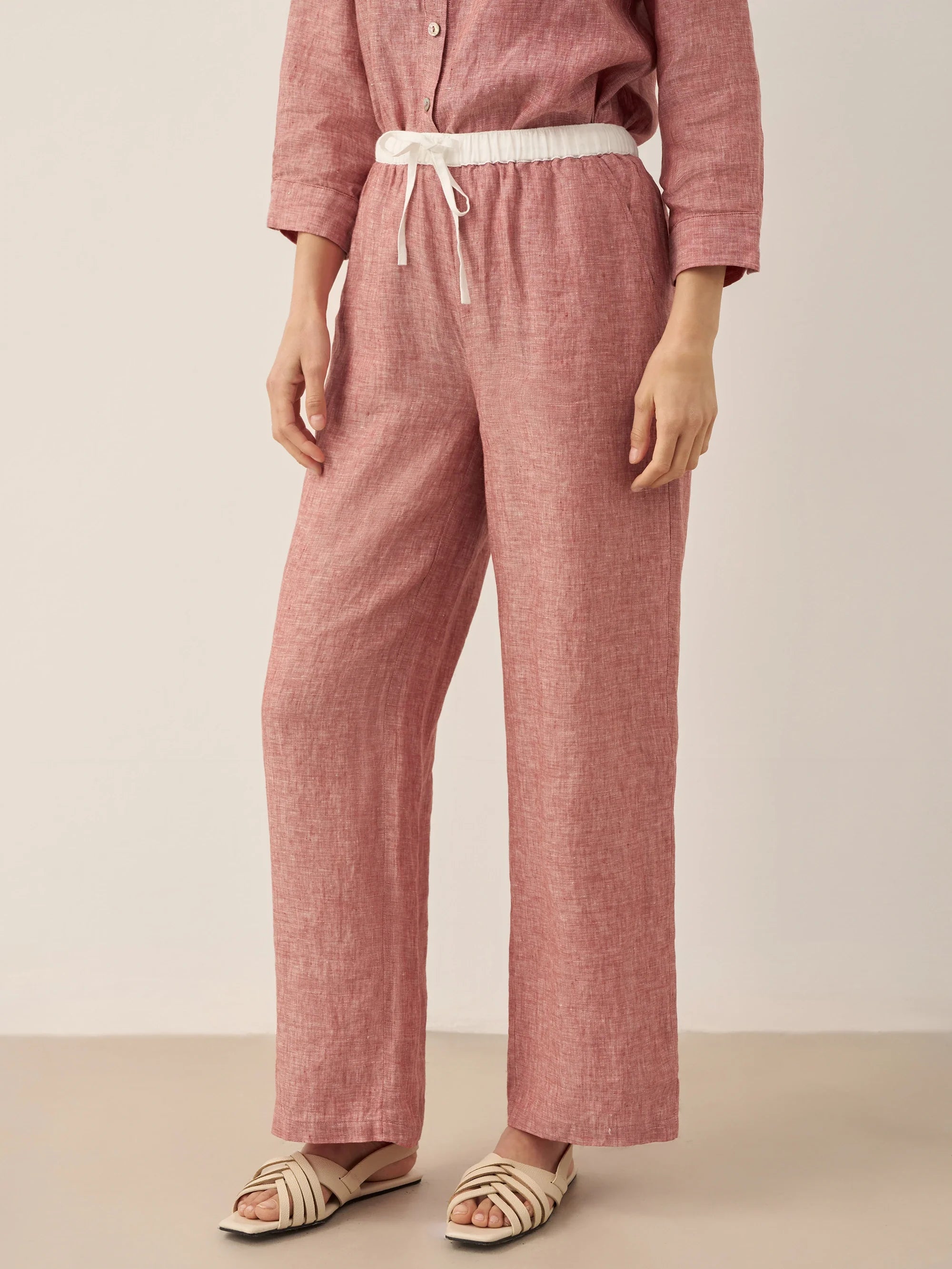 LINTICO 100% Linen Elastic Waist Straight-Leg Trousers JOURDAN — flat-lay composition