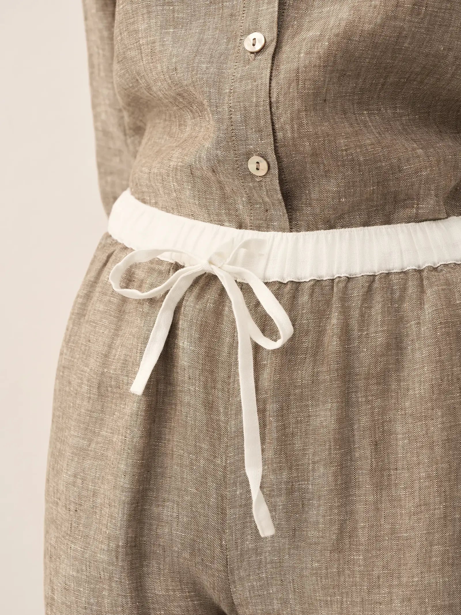 LINTICO 100% Linen Elastic Waist Straight-Leg Trousers JOURDAN — comparison shot