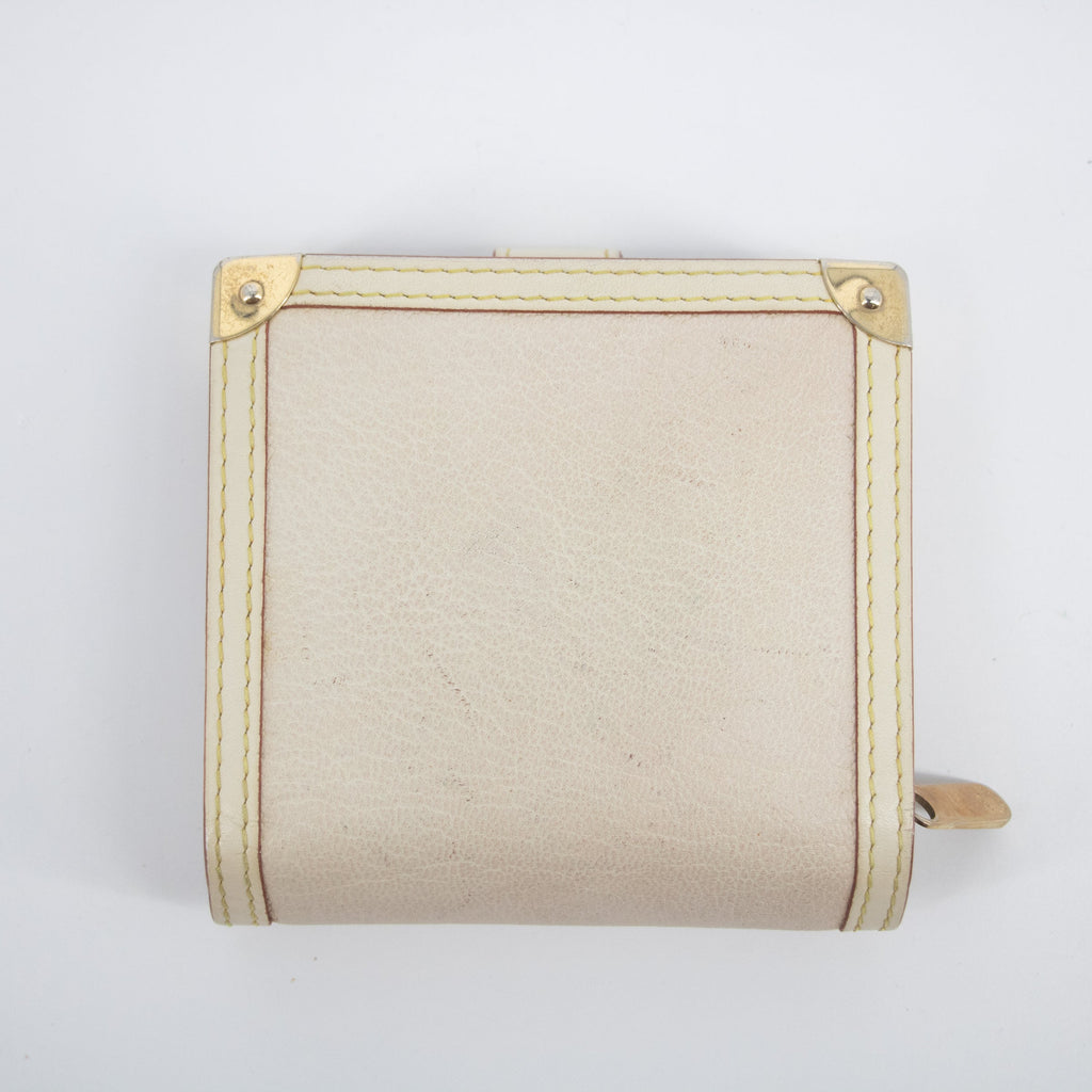 Bolt Boutique Louis Vuitton Ivory Suhali Compact Zippy Wallet  #2055 — detail close-up