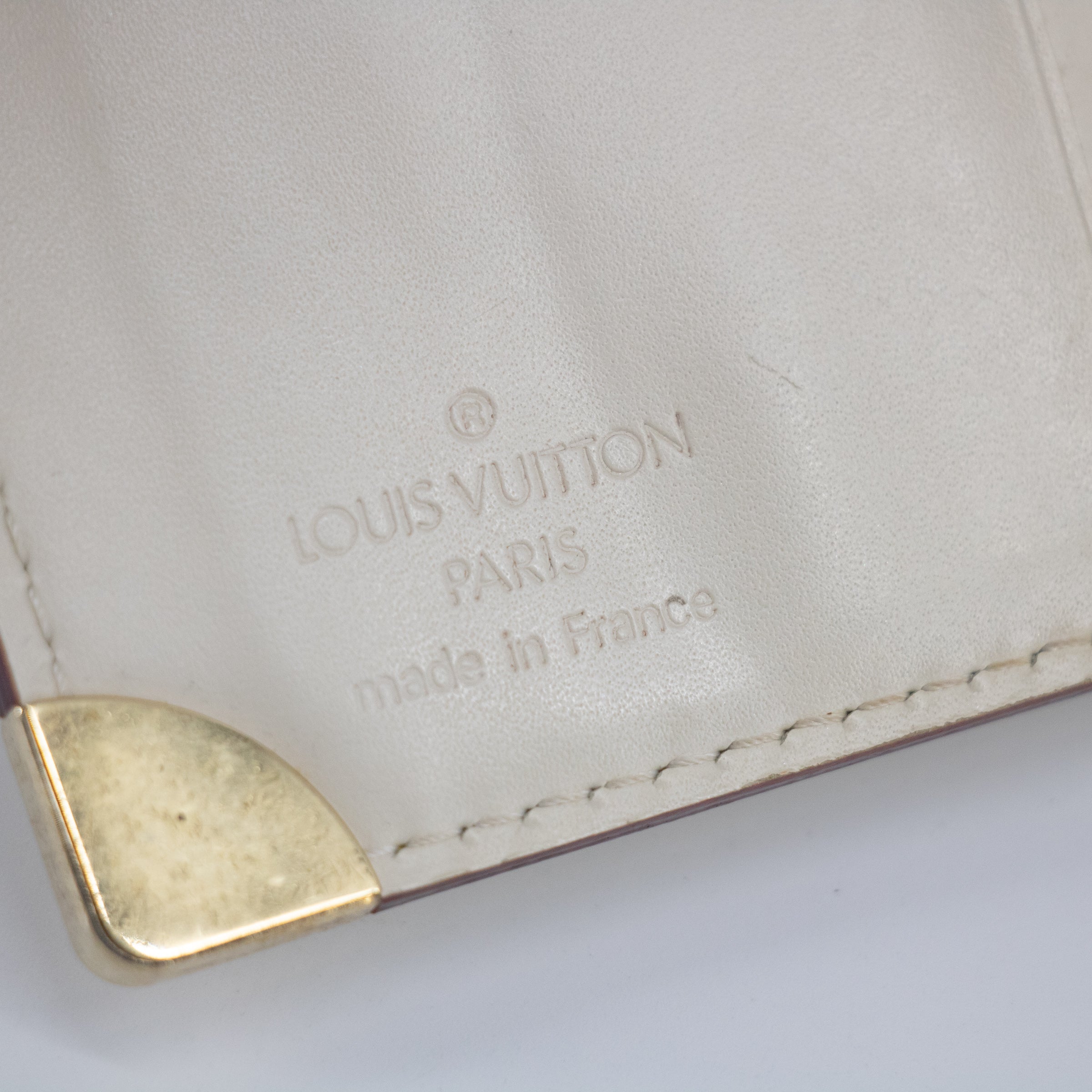 Bolt Boutique Louis Vuitton Ivory Suhali Compact Zippy Wallet  #2055 — alternative angle