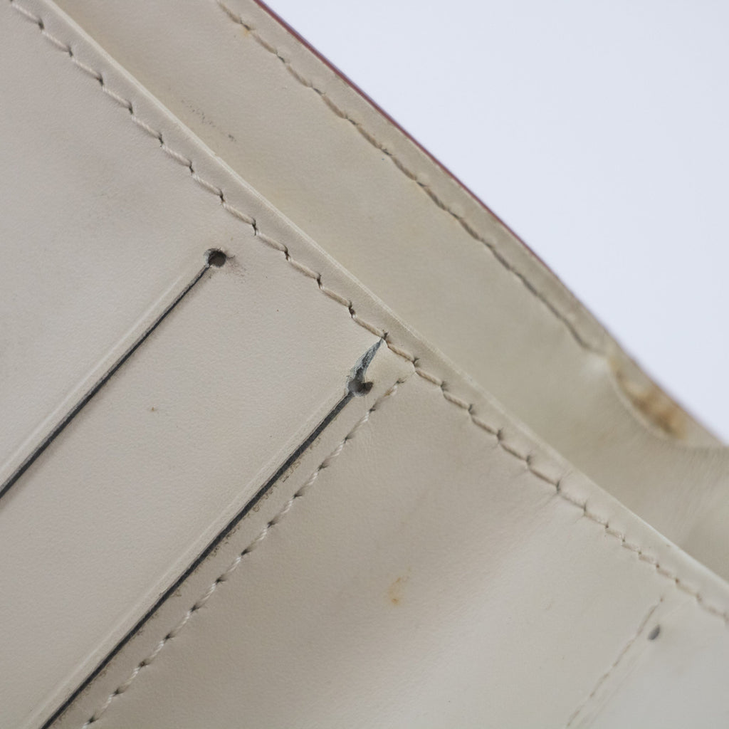 Bolt Boutique Louis Vuitton Ivory Suhali Compact Zippy Wallet  #2055 — size reference