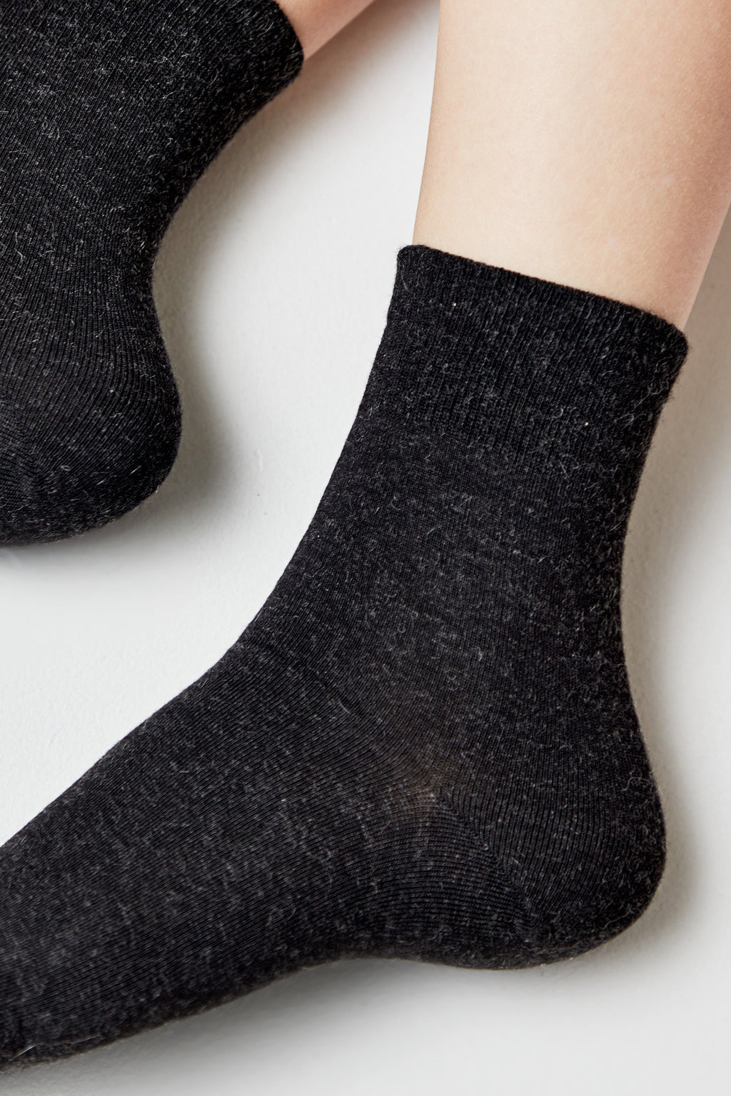TheRanok.com Viscose and Cashmere Socks Conte Comfort 000 — detail close-up