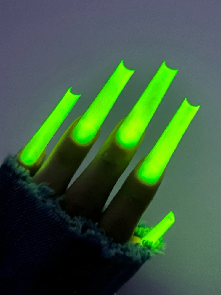 Glow In The Dark Acrylic Powder – 2Cute Nails, view 19