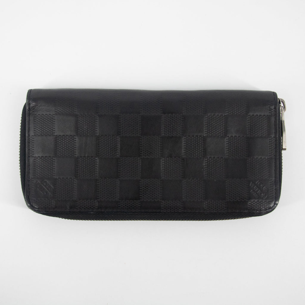 Bolt Boutique Louis Vuitton Black Damier Infini Vertical Zippy Wallet #2267 — main product shot