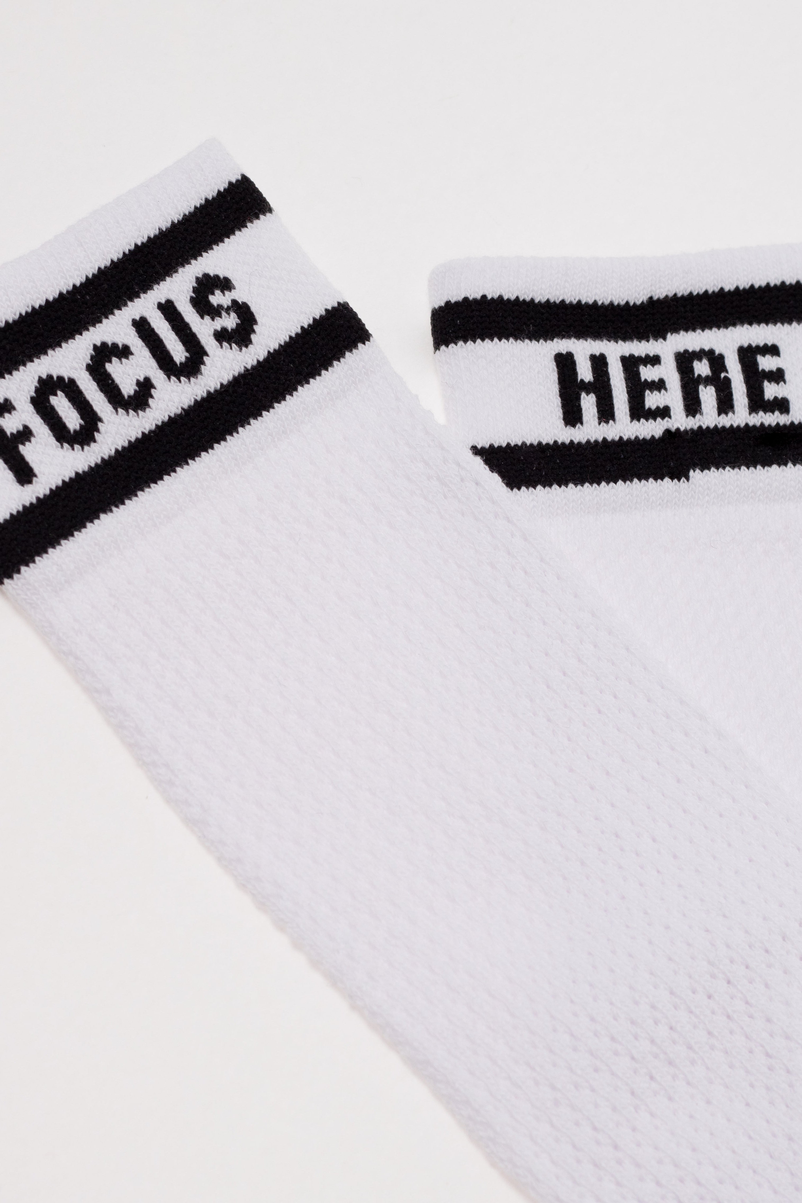 TheRanok.com Conte Cotton Long Socks Active 429 — lifestyle context