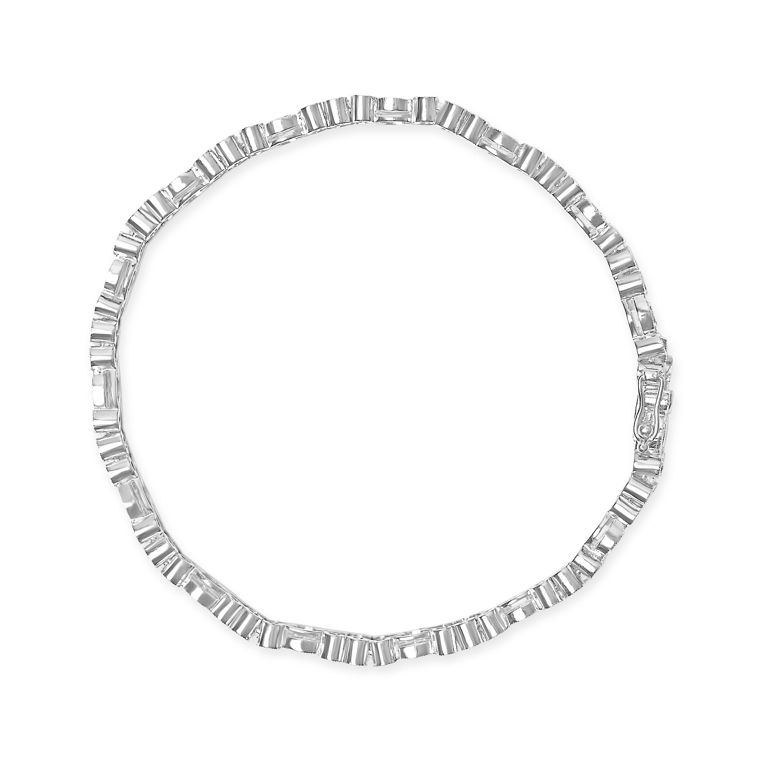 18K White Gold 3 3/4 Cttw Baguette and Round Diamond Art Deco Vintage-Inspired Link Bracelet (G-H Color, VS1-VS2 Clarity) - 7"