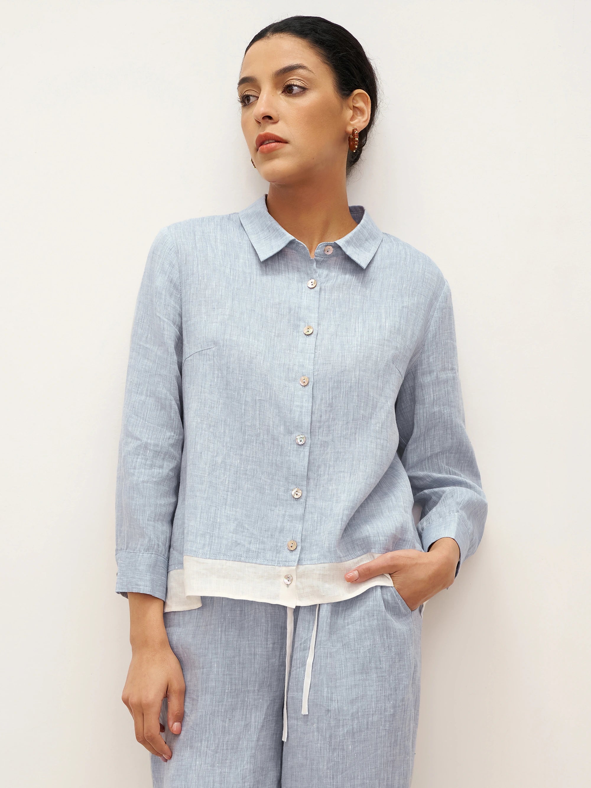 LINTICO 100% Linen Buttoned Closure Color-Blocked Shirt JANICE — main product shot