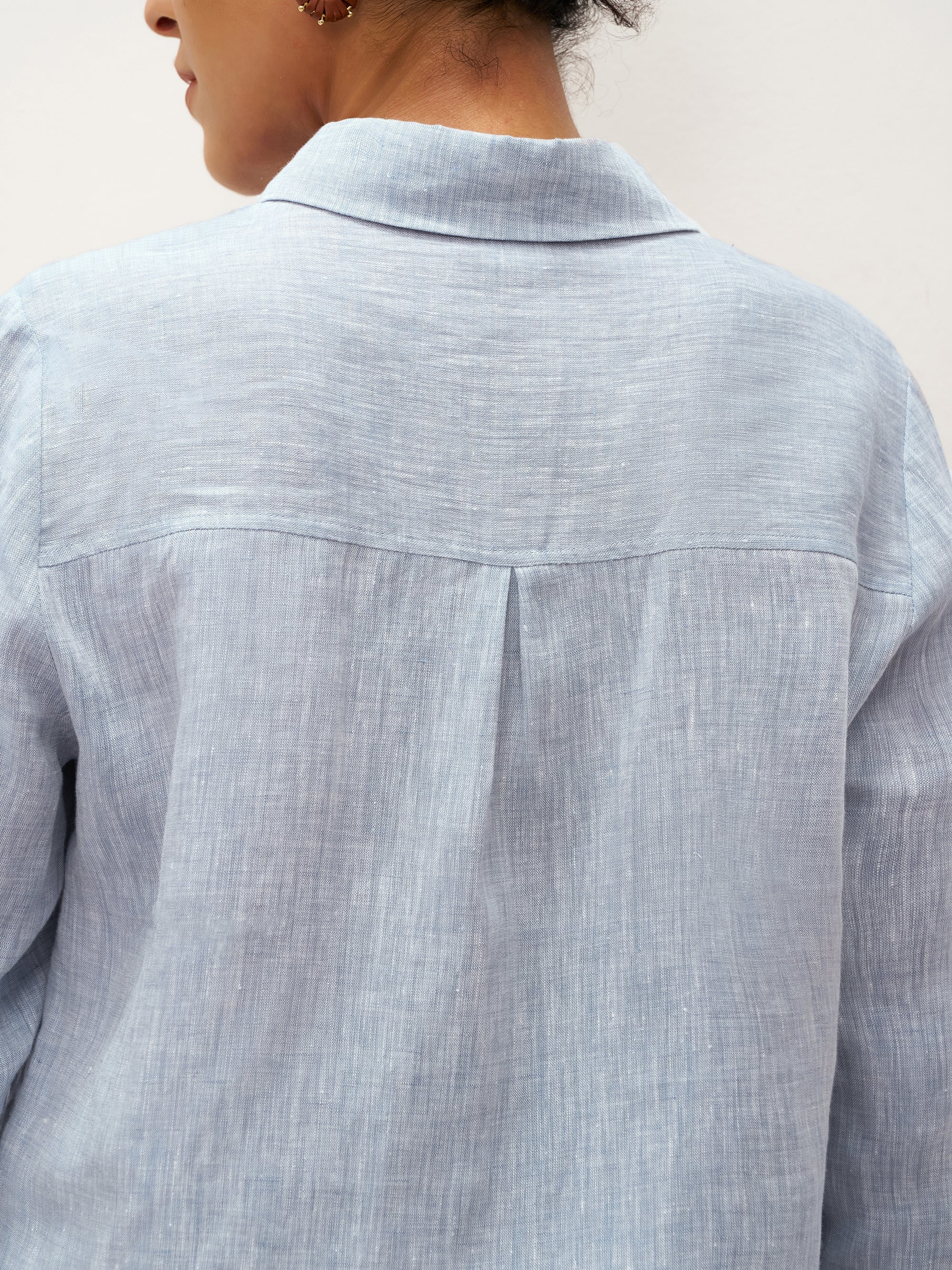 LINTICO 100% Linen Buttoned Closure Color-Blocked Shirt JANICE — fabric or material detail