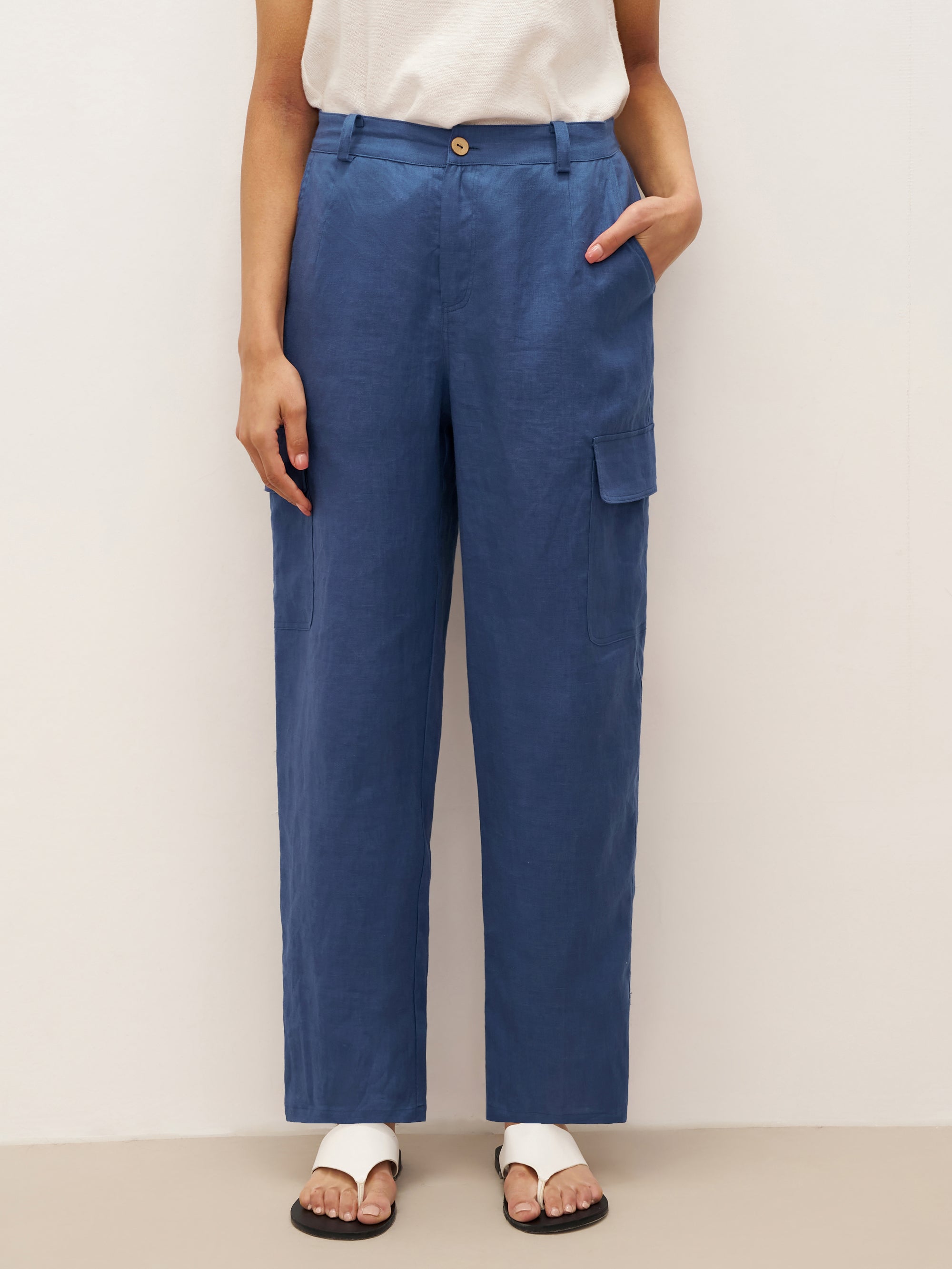 LINTICO 100% Linen Cargo Tapered Trousers with Patch Pockets JESSE — construction detail