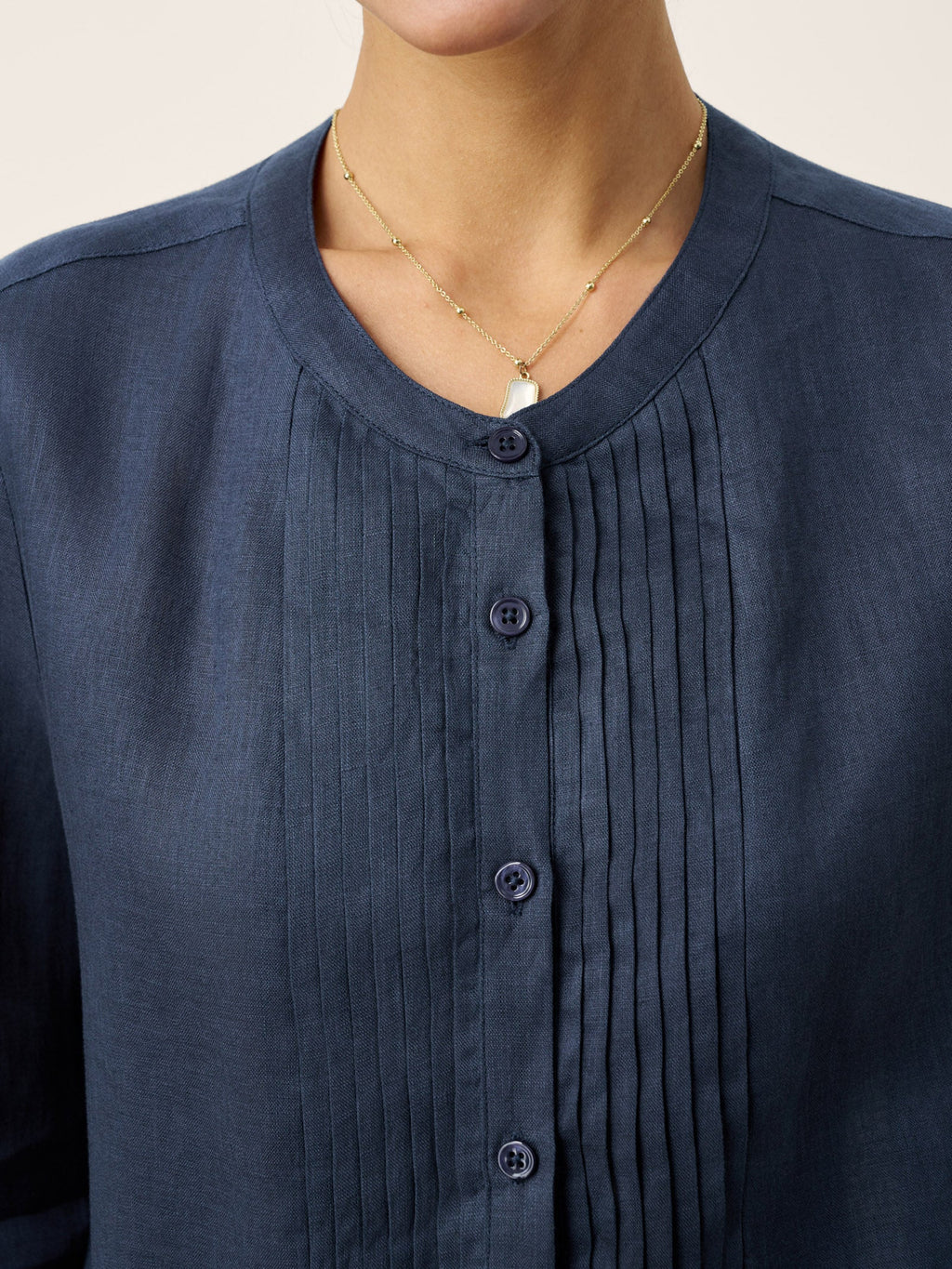 LINTICO 100% Linen Sculpted Accordion Pleat Crew Neck Shirt RANA — back view