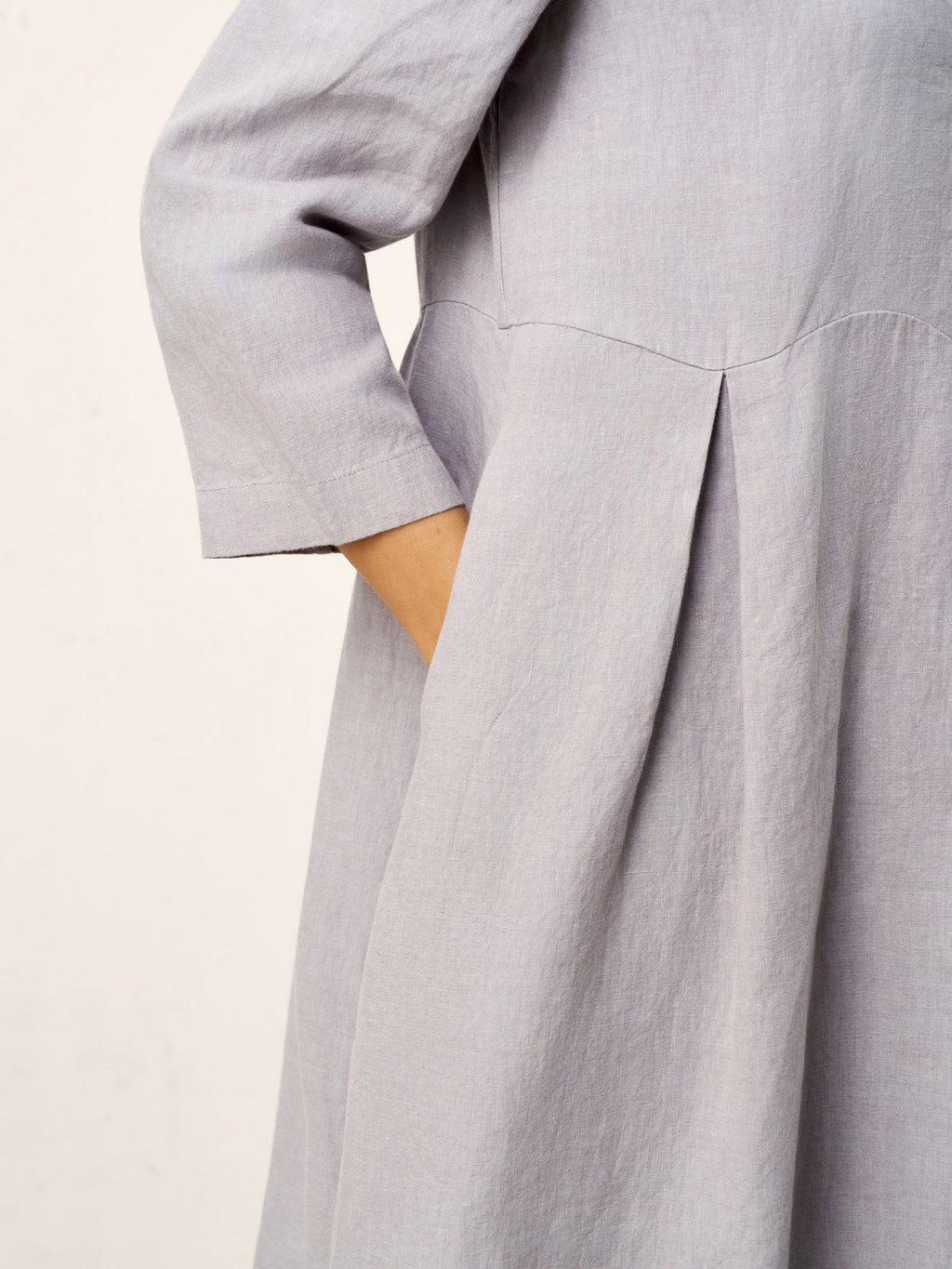 LINTICO 100% Linen Inverted Pleat Curved Seam Maxi Dress VALERIE — detail shot 8