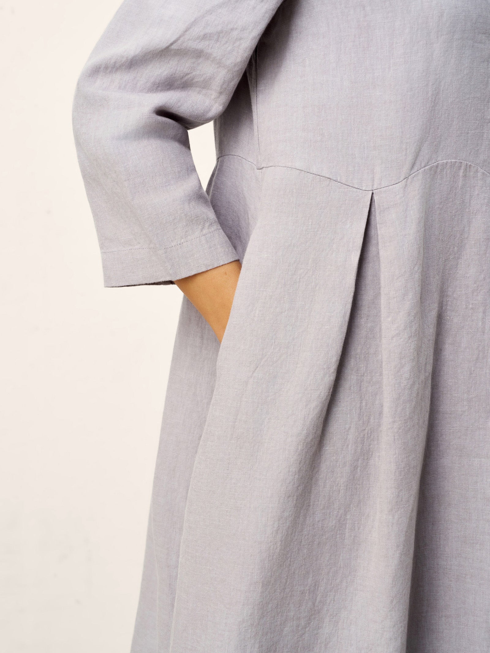 LINTICO 100% Linen Inverted Pleat Curved Seam Maxi Dress VALERIE — detail shot 8