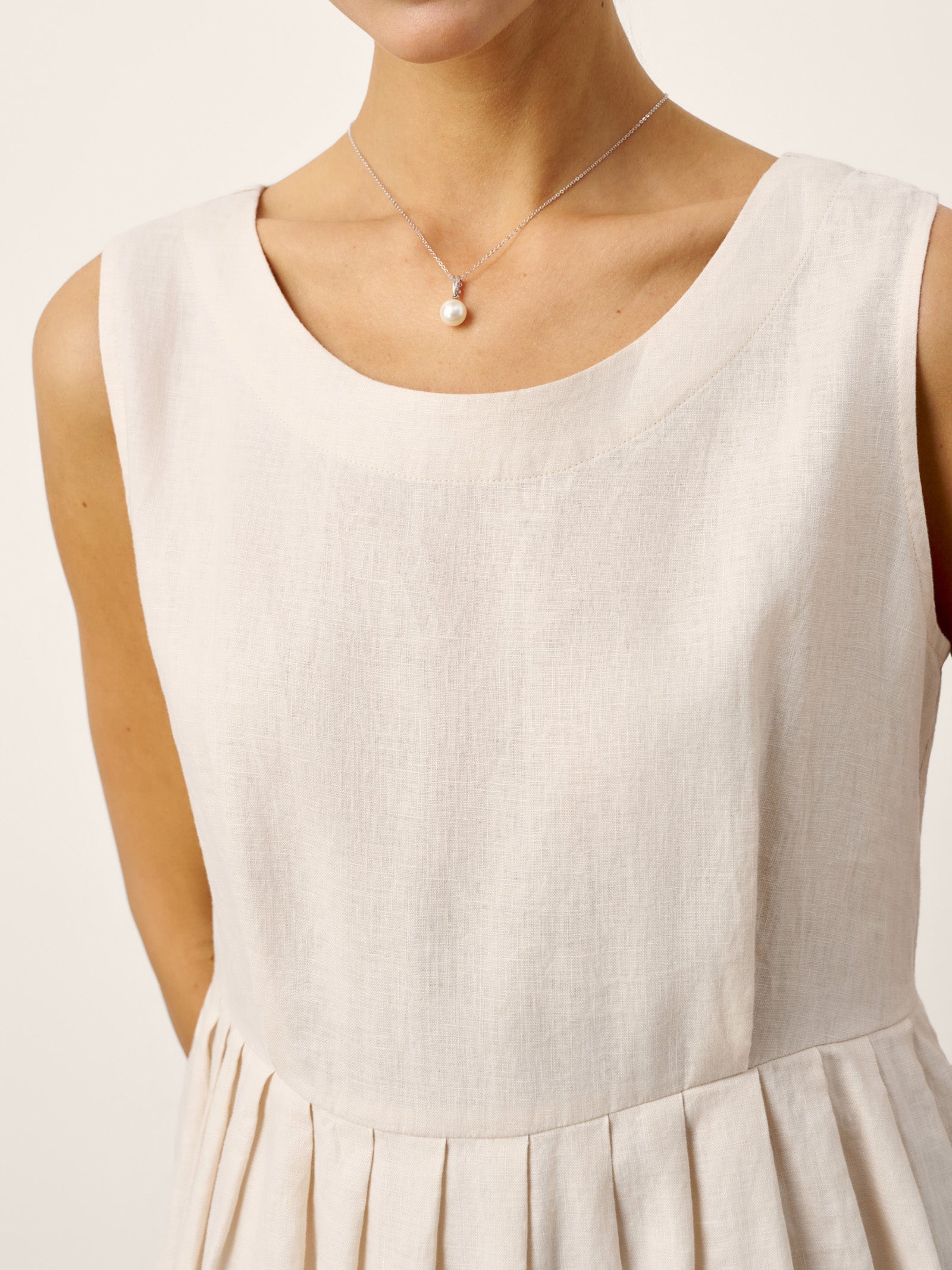 LINTICO 100% Linen Sleeveless Crew Neck Waist Pleated Maxi Dress SELENE — detail shot 7