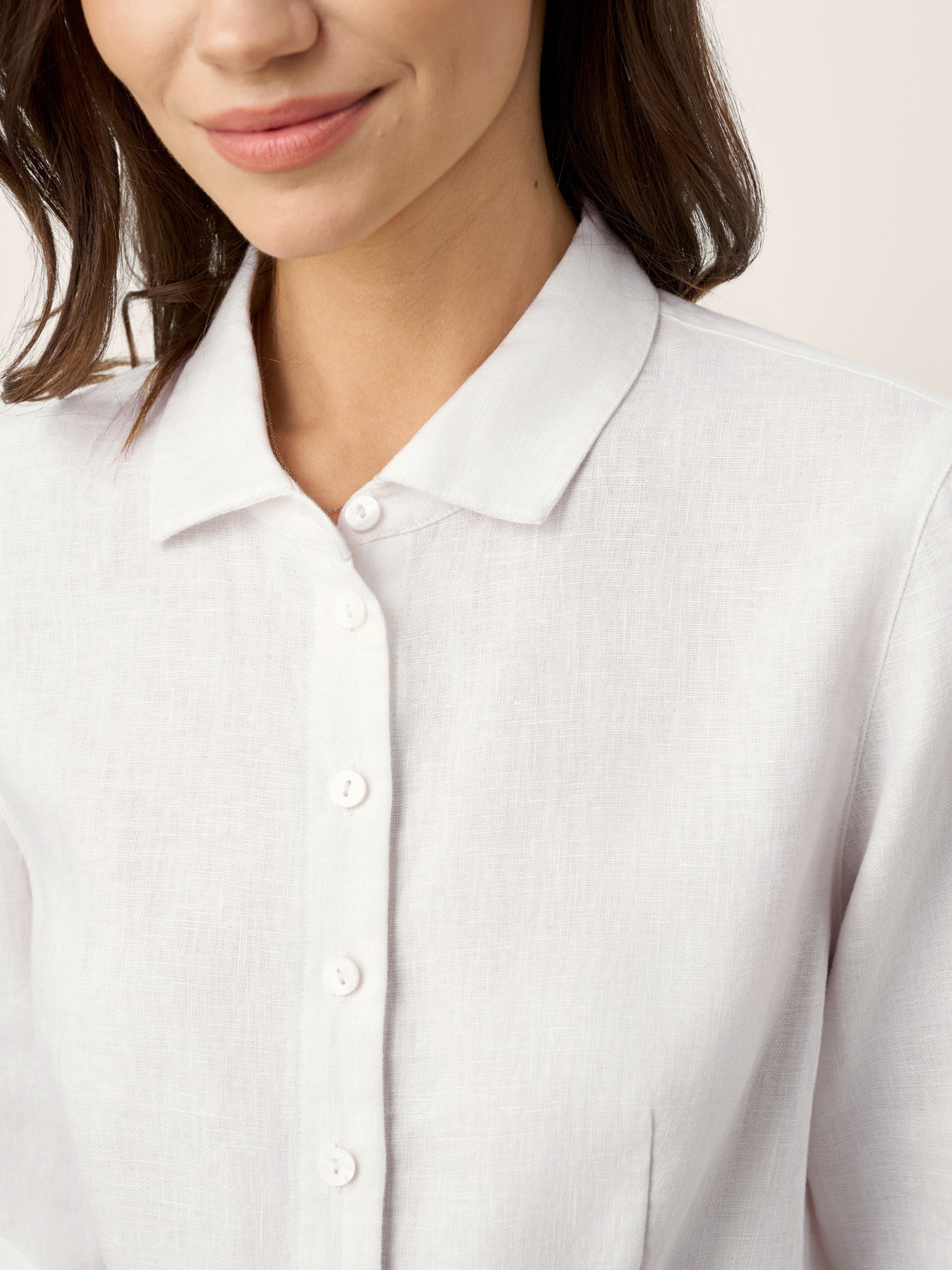 LINTICO 100% Linen Small Collar Curved Hem Tailored Shirt AVELINE — detail shot 6