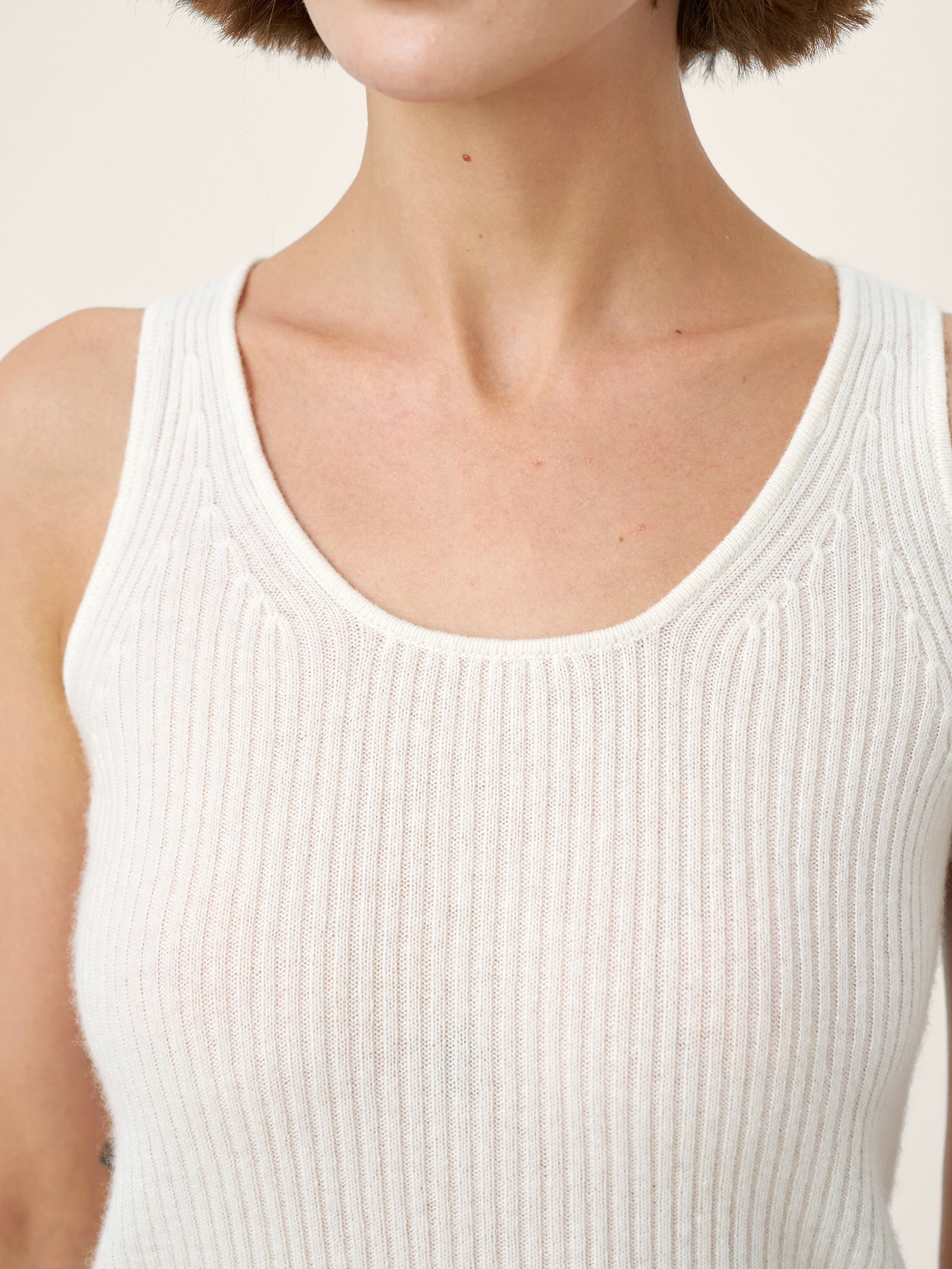 LINTICO 100% Mongolian Cashmere Versatile Crew Neck Tank Top VIVIANA — back view
