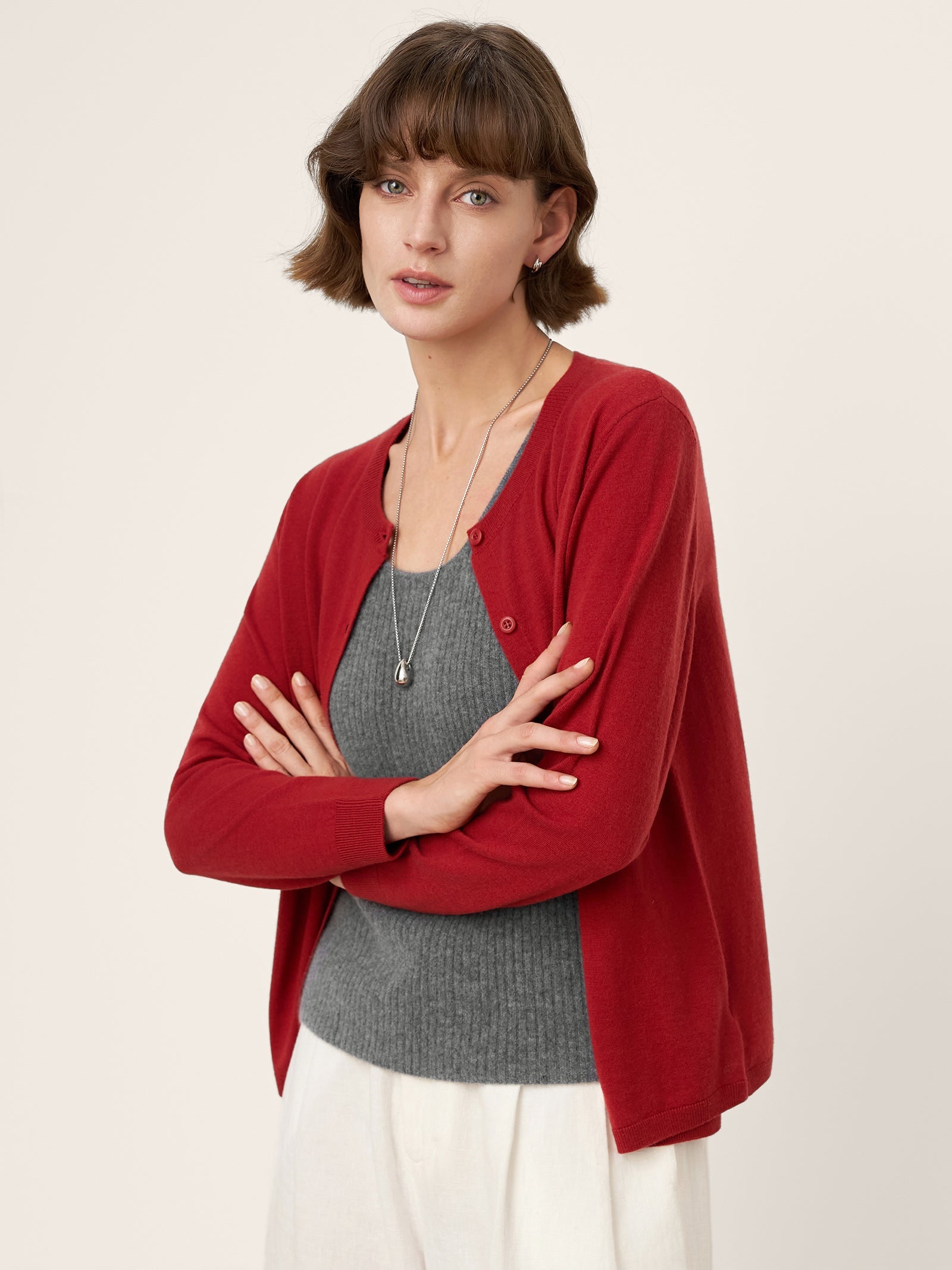 LINTICO 100% Mongolian Cashmere Versatile Crew Neck Tank Top VIVIANA — detail shot 8