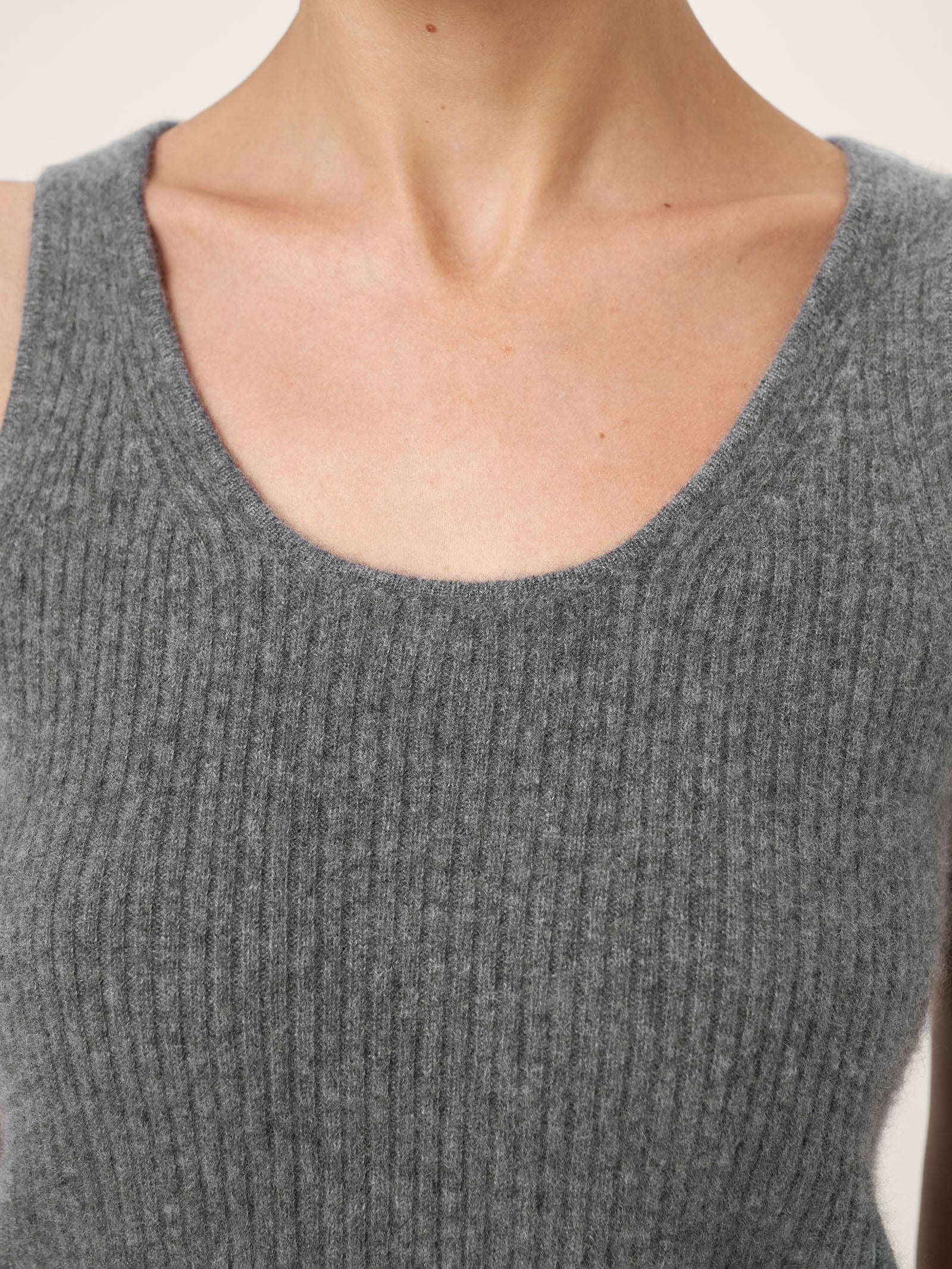 LINTICO 100% Mongolian Cashmere Versatile Crew Neck Tank Top VIVIANA — lifestyle worn / used context