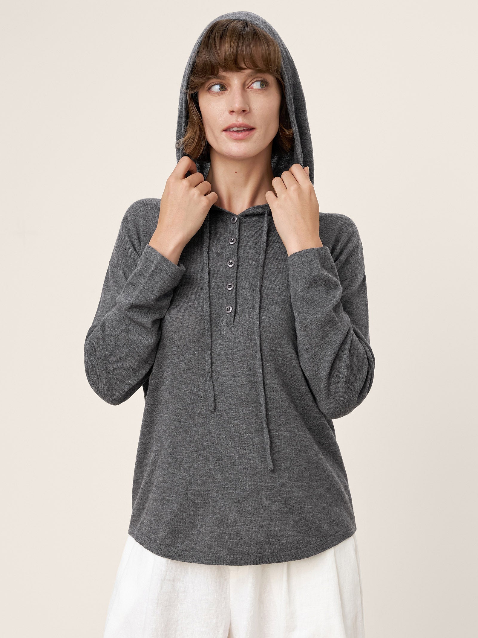 LINTICO 100% Extra-Fine Merino Wool Knit Hooded Sweatshirt SIA — construction detail