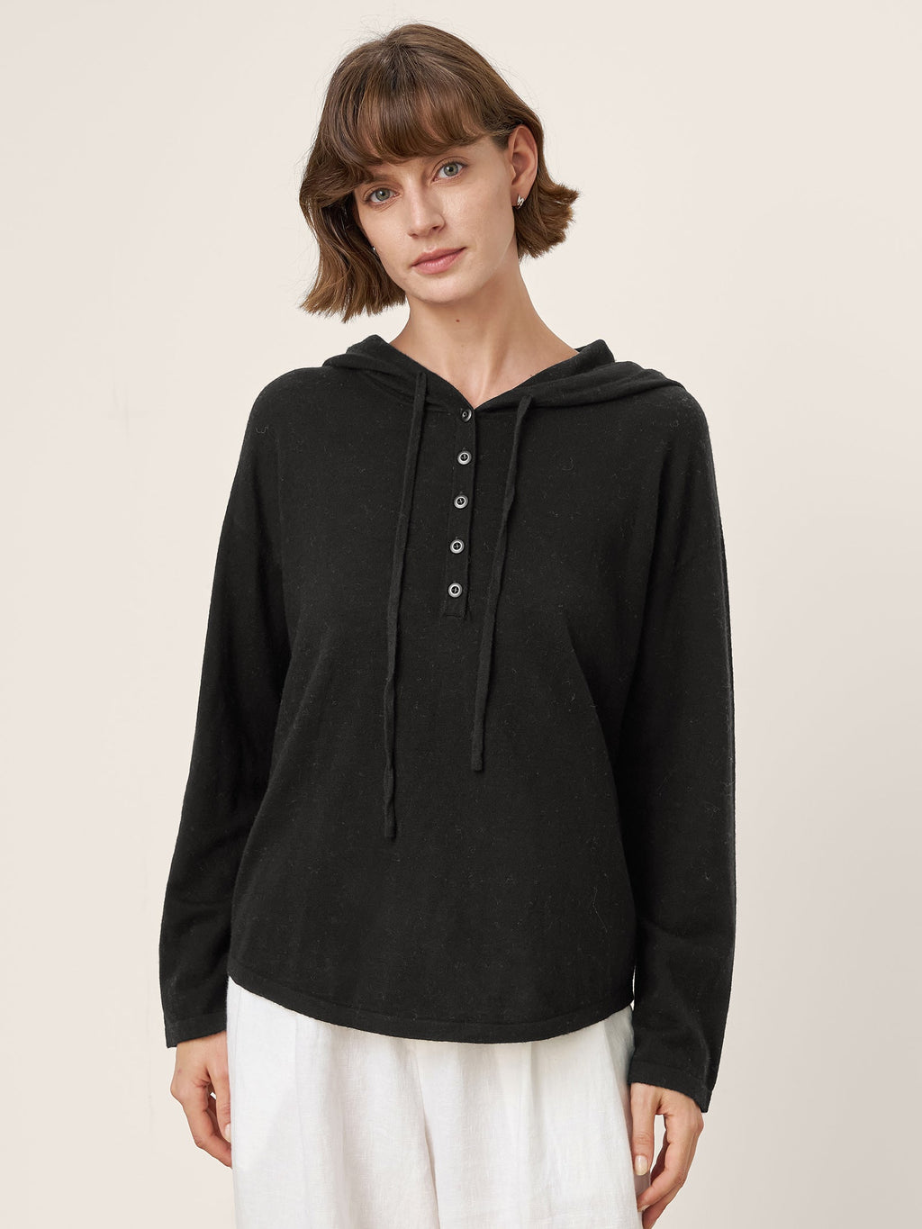 LINTICO 100% Extra-Fine Merino Wool Knit Hooded Sweatshirt SIA — detail shot 7