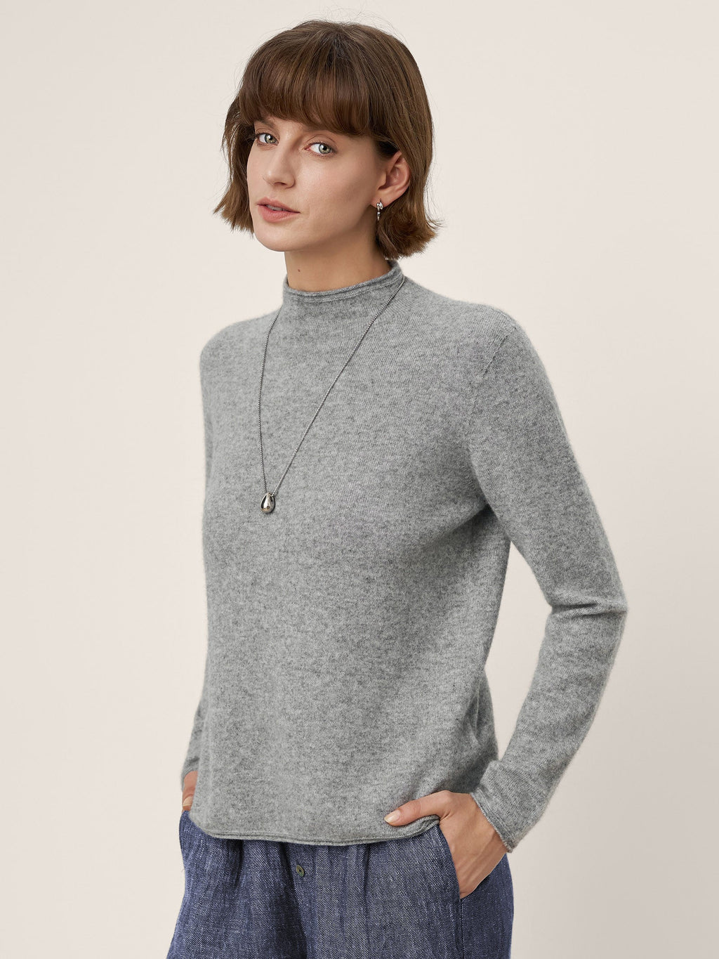 LINTICO Premium Cashmere Blend Hand-Finished Seamless Mock Neck Lettuce Edge Sweater… — construction detail