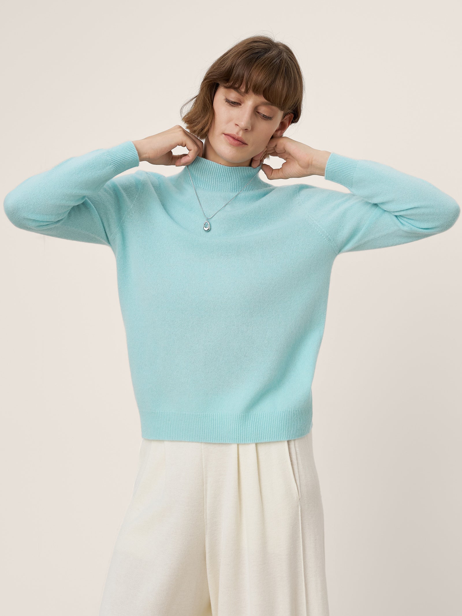 LINTICO Premium Cashmere Blend Hand-Finished Seamless Mock Neck Ribbed Sweater RHEA — construction detail