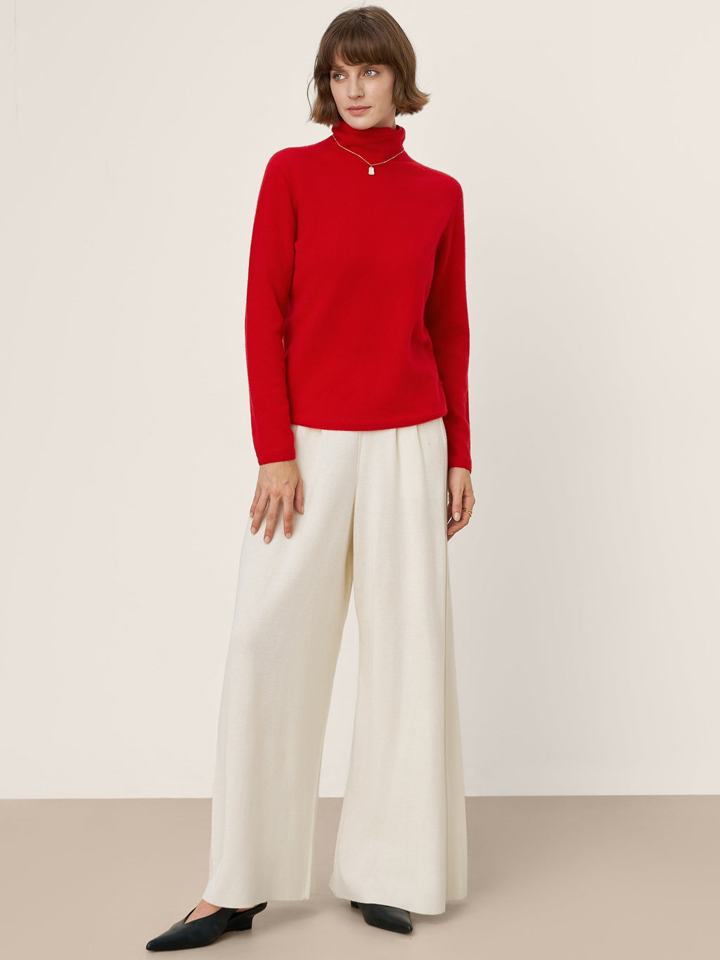 LINTICO Premium Cashmere Blend Hand-Finished Seamless Turtleneck Knit Top TOVE — detail shot 6