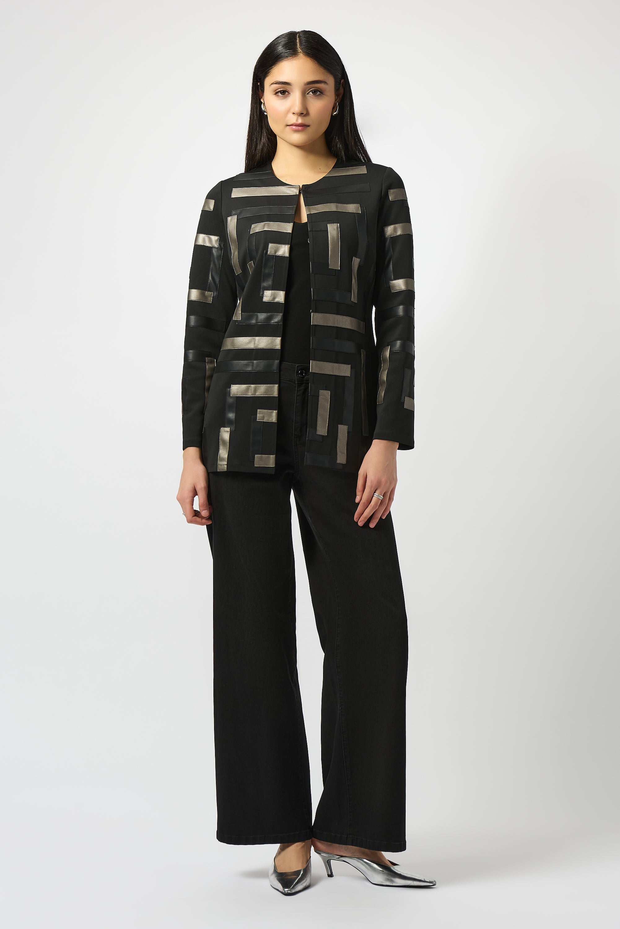KADOU BOUTIQUE Scuba & Leatherette Collarless Jacket - 253929 — detail close-up