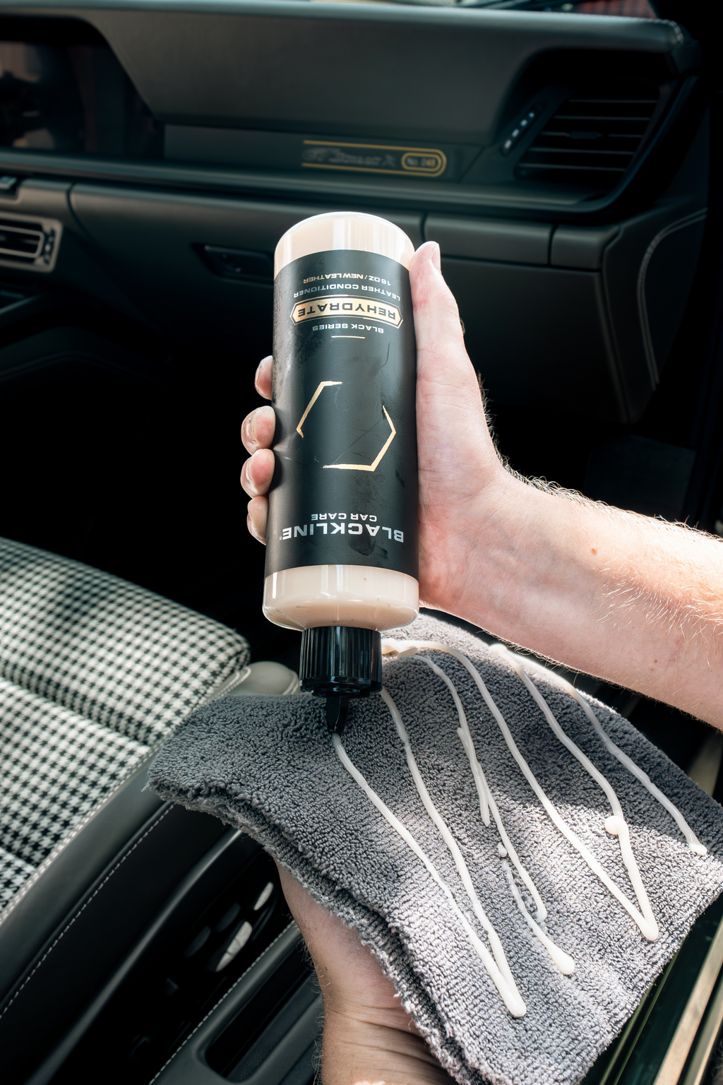 BLACKLINE® REHYDRATE LEATHER CONDITIONER – Blackline Car Care, view 4