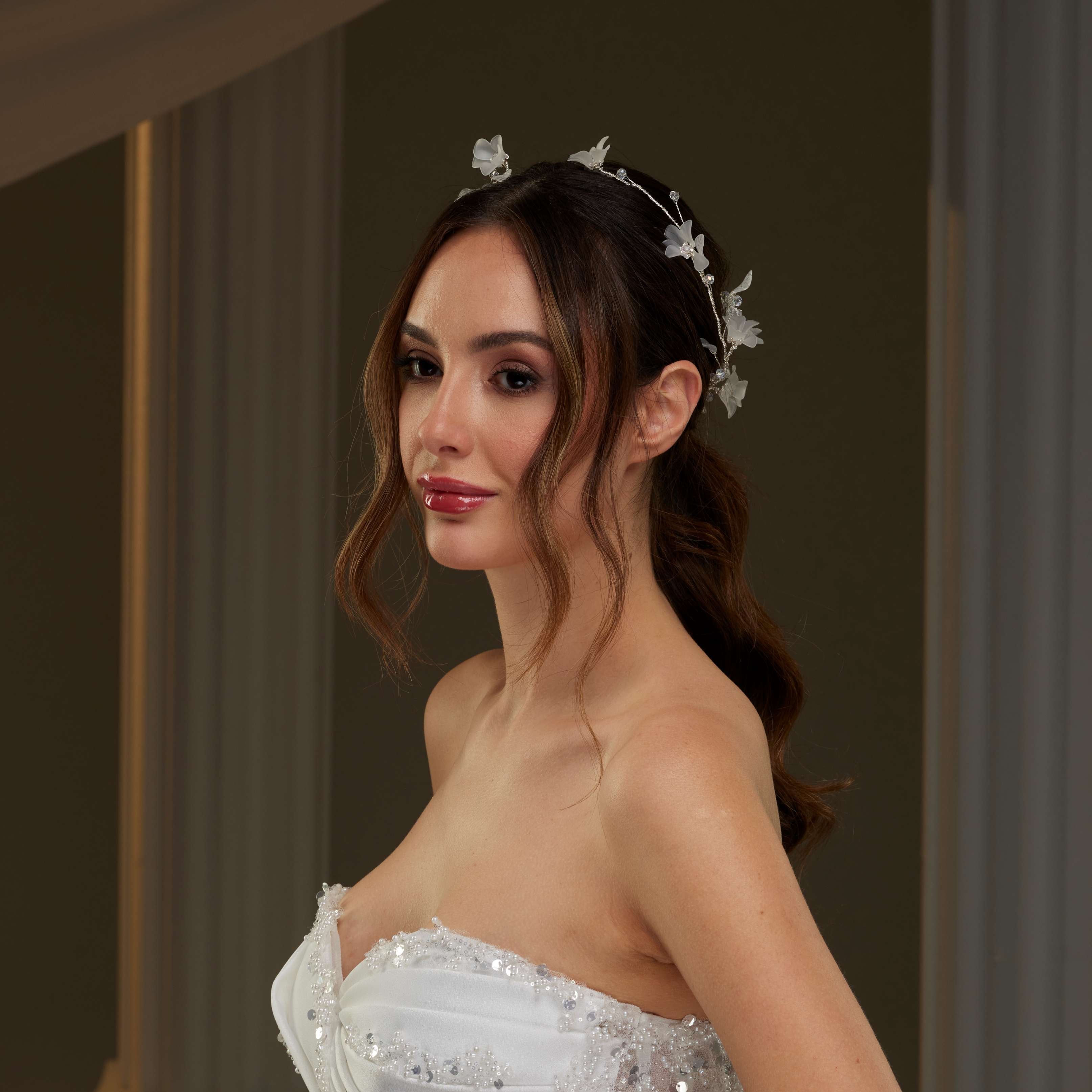 Elegant Crystal Beaded Floral Hair Comb – Bridal Port