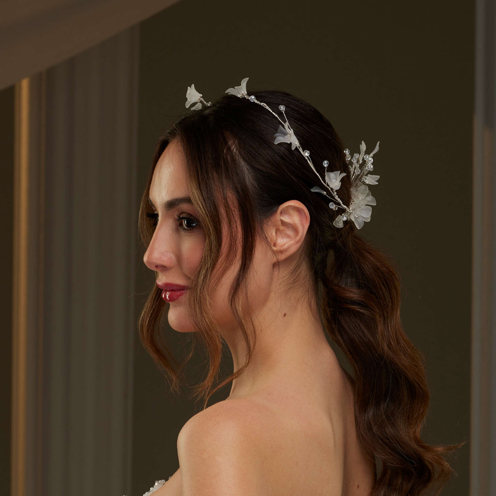 Elegant Crystal Beaded Floral Hair Comb – Bridal Port, view 2