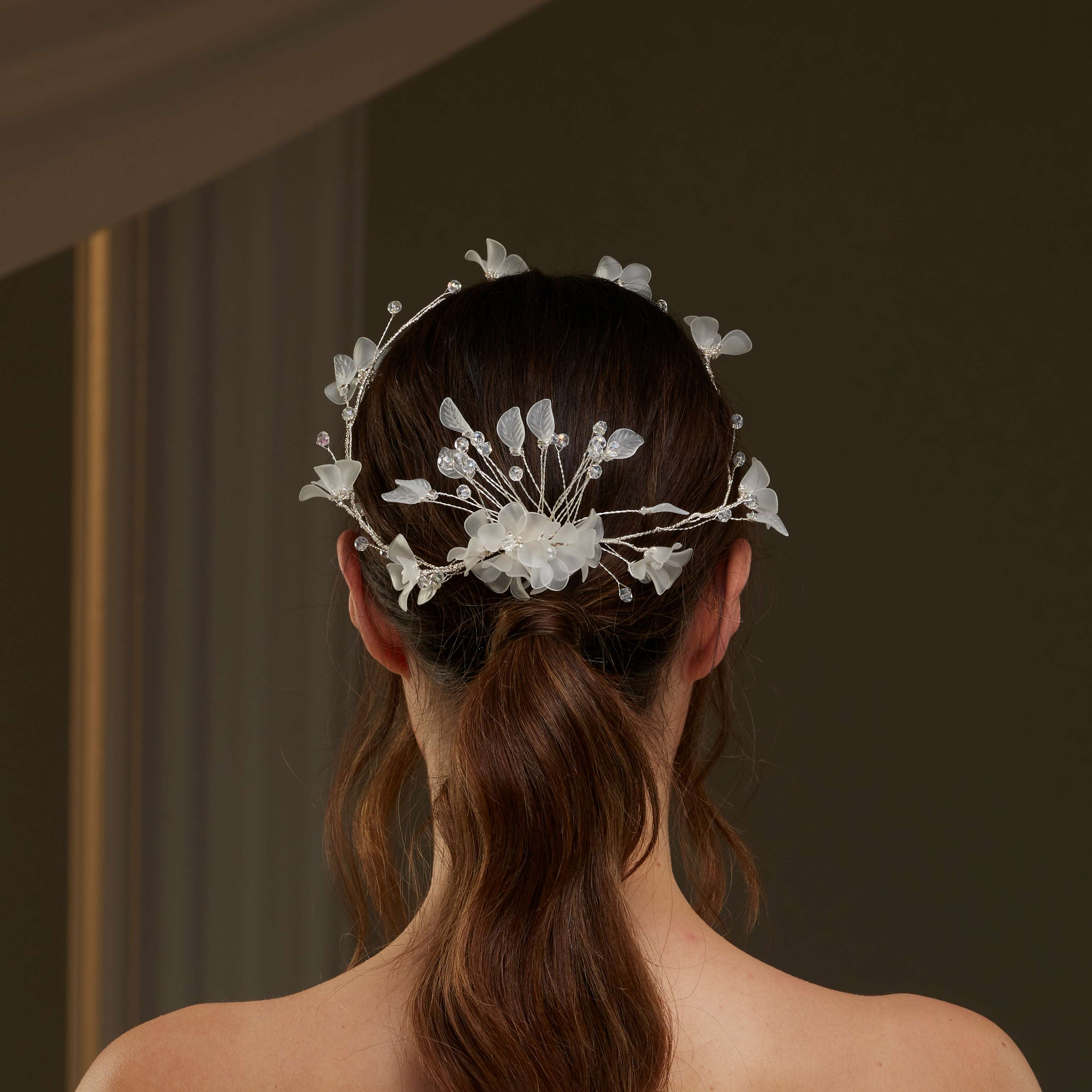 Elegant Crystal Beaded Floral Hair Comb – Bridal Port, view 7