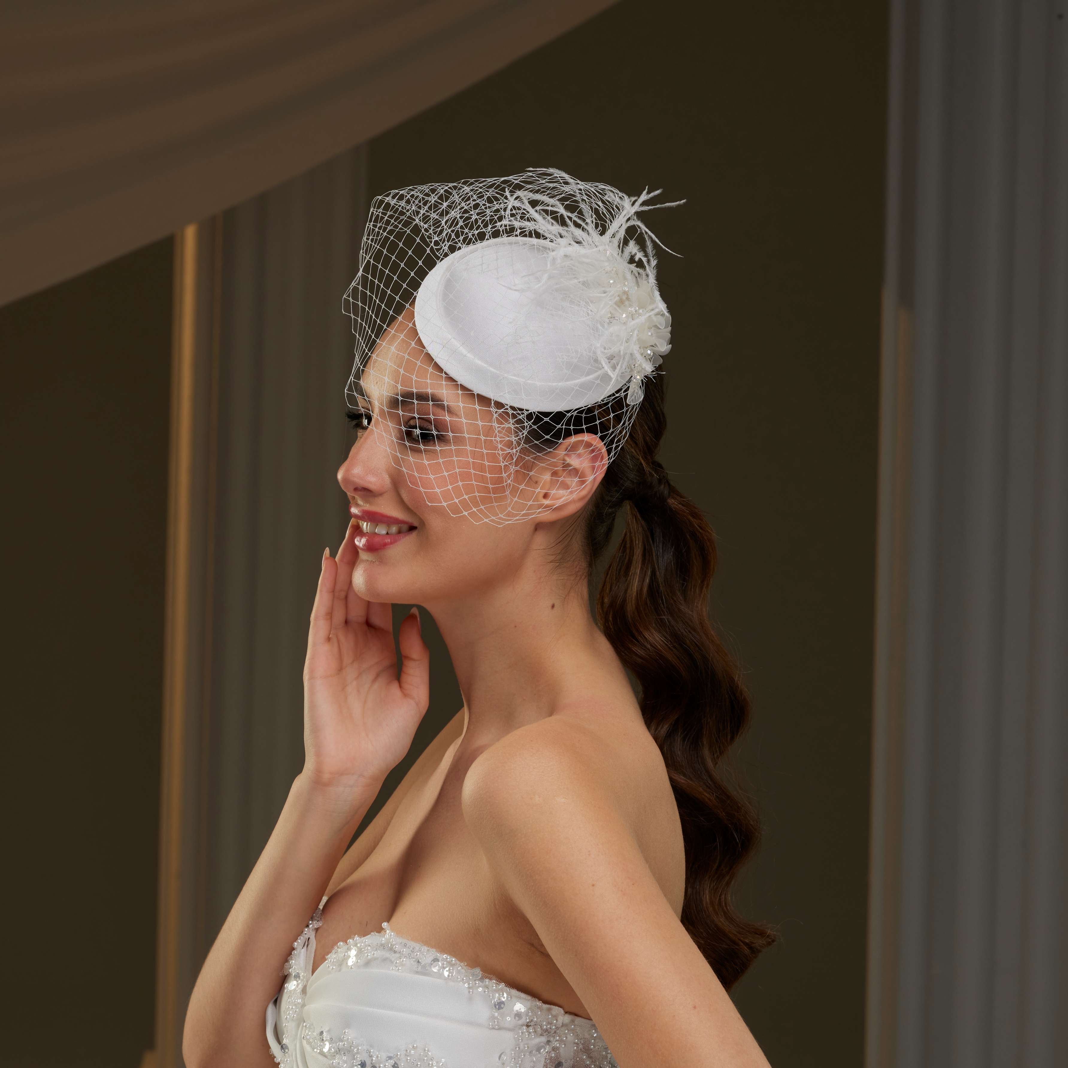 Bridal Fascinator with Blusher Veil and Feathers – Bridal Port, view 5