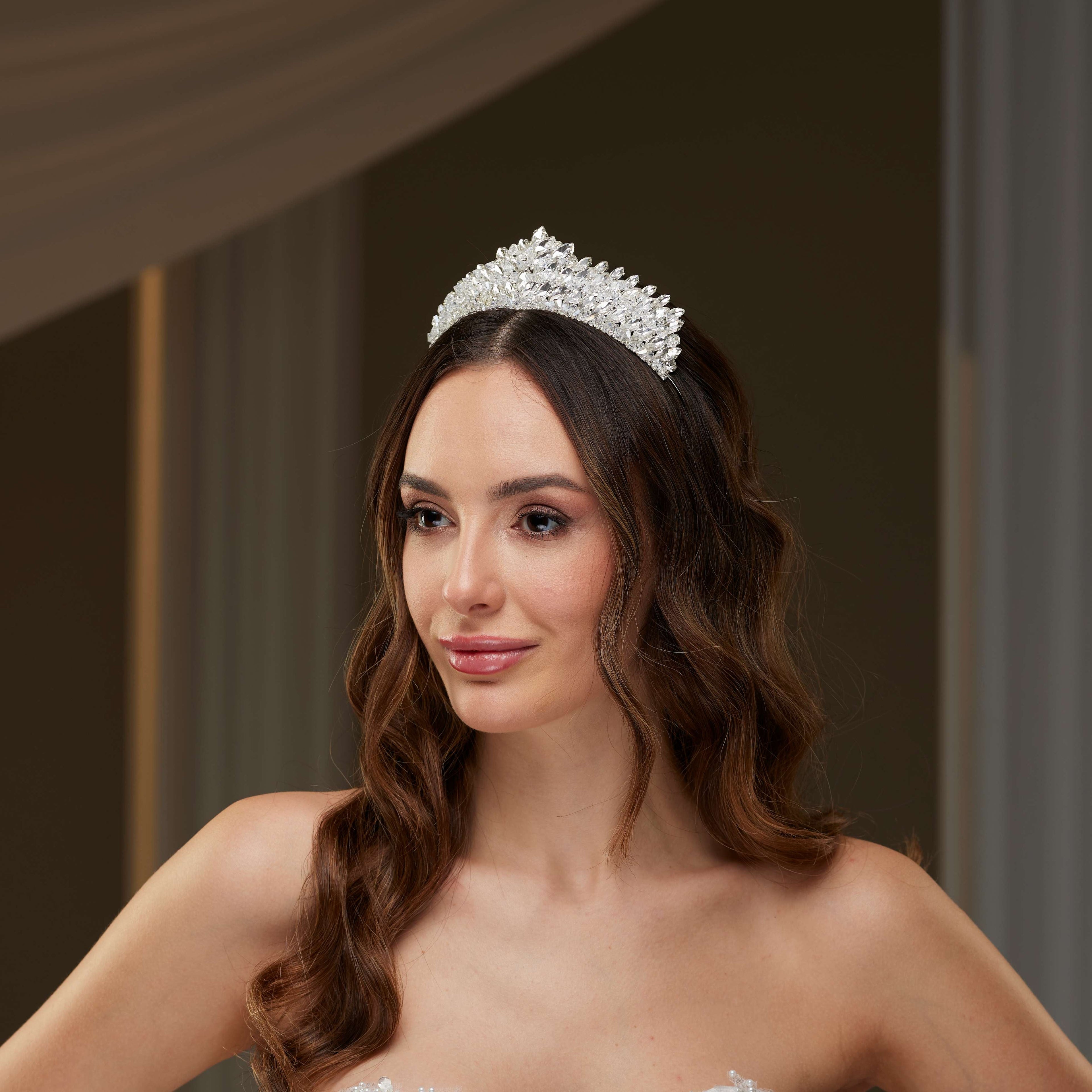 Crystal & Rhinestone Shiny Tiara – Bridal Port