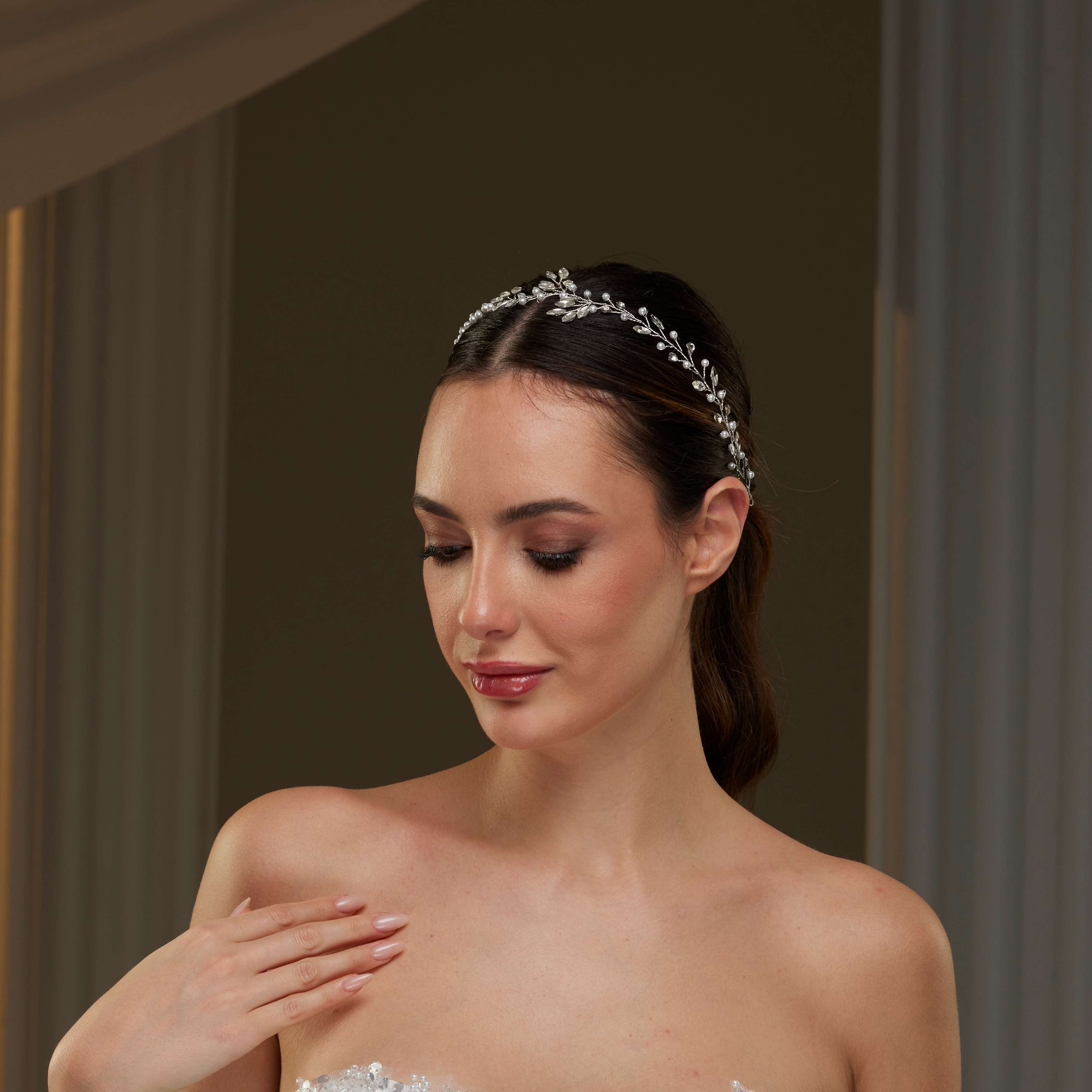 Elegant Crystal and Pearl Hair Vine – Bridal Port, view 2
