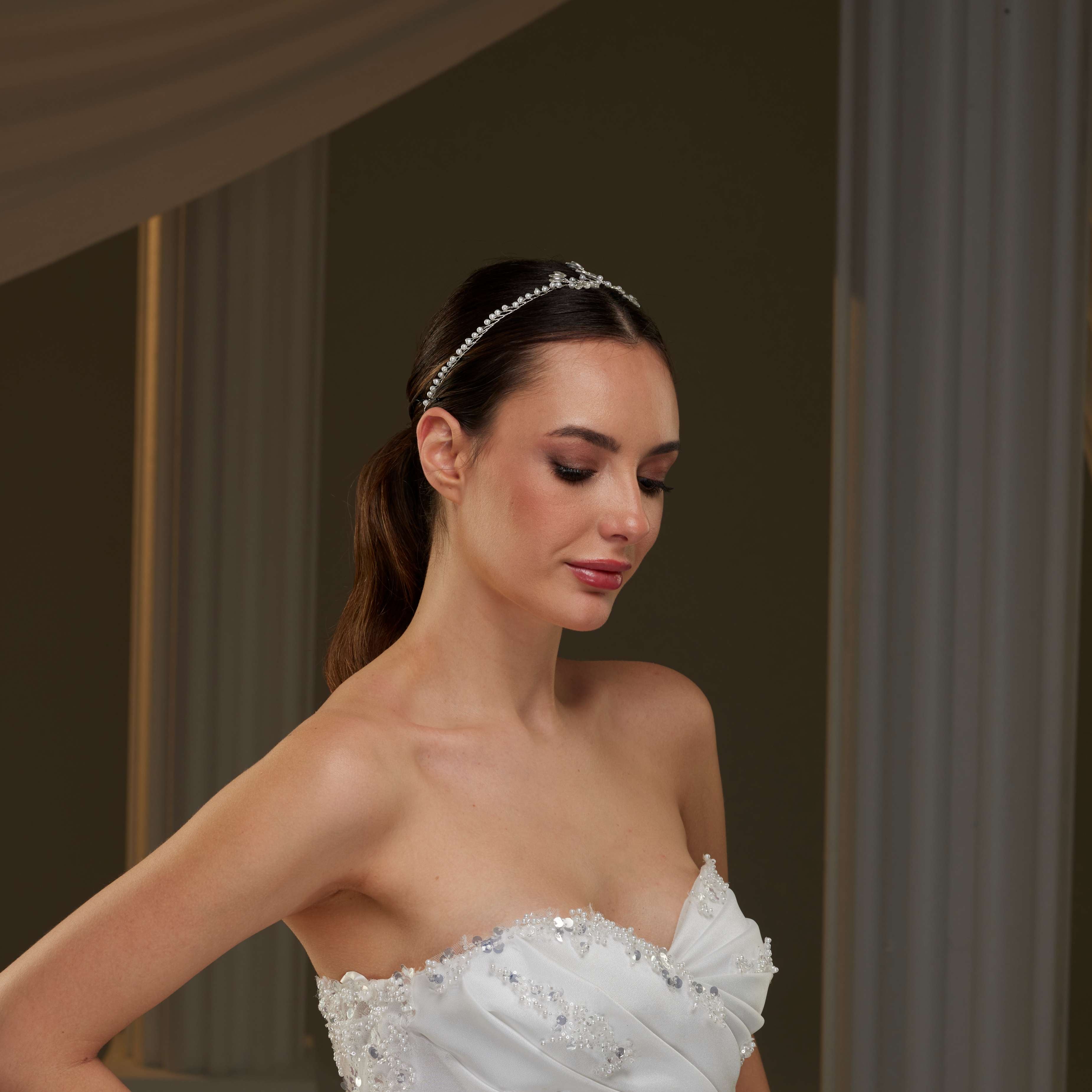 Elegant Crystal and Pearl Hair Vine – Bridal Port, view 6