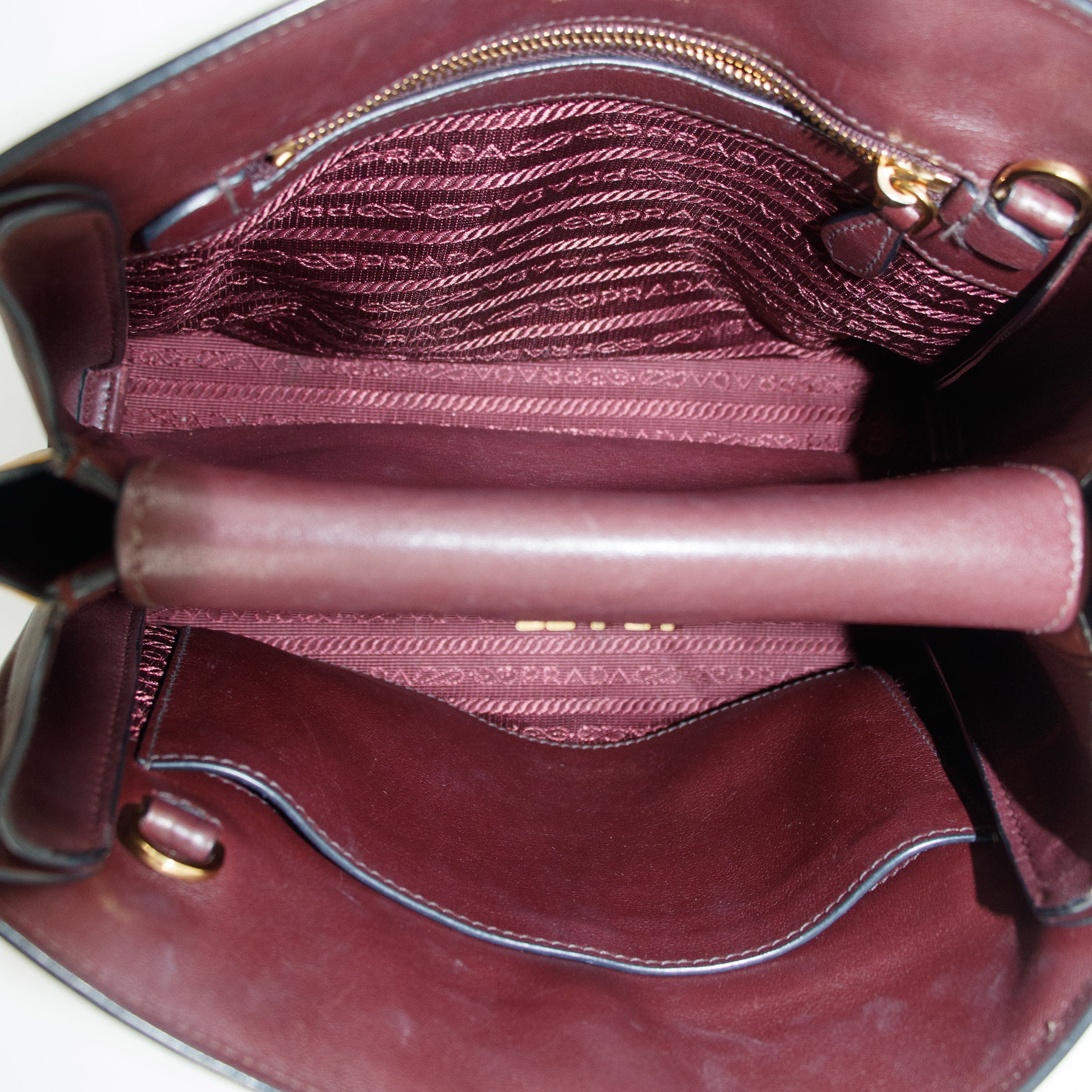 Bolt Boutique Prada Calfskin Bicolor Red x Burgundy Shoulder Bag #2936 — alternative angle