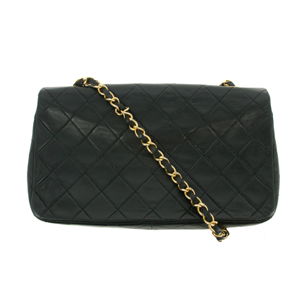 Bolt Boutique Chanel Matelasse Lambskin Black Single Flap Shoulder Bag #2958 — detail close-up