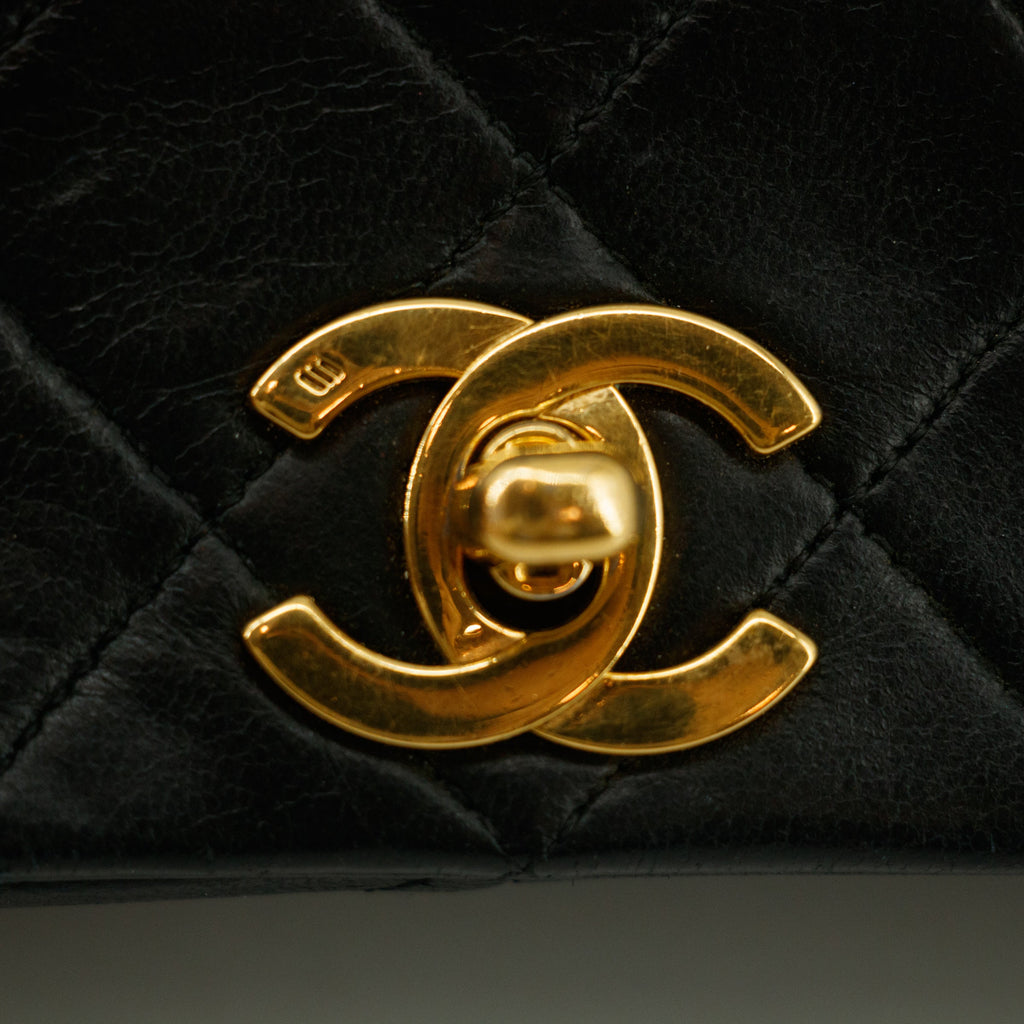 Bolt Boutique Chanel Matelasse Lambskin Black Single Flap Shoulder Bag #2958 — side view