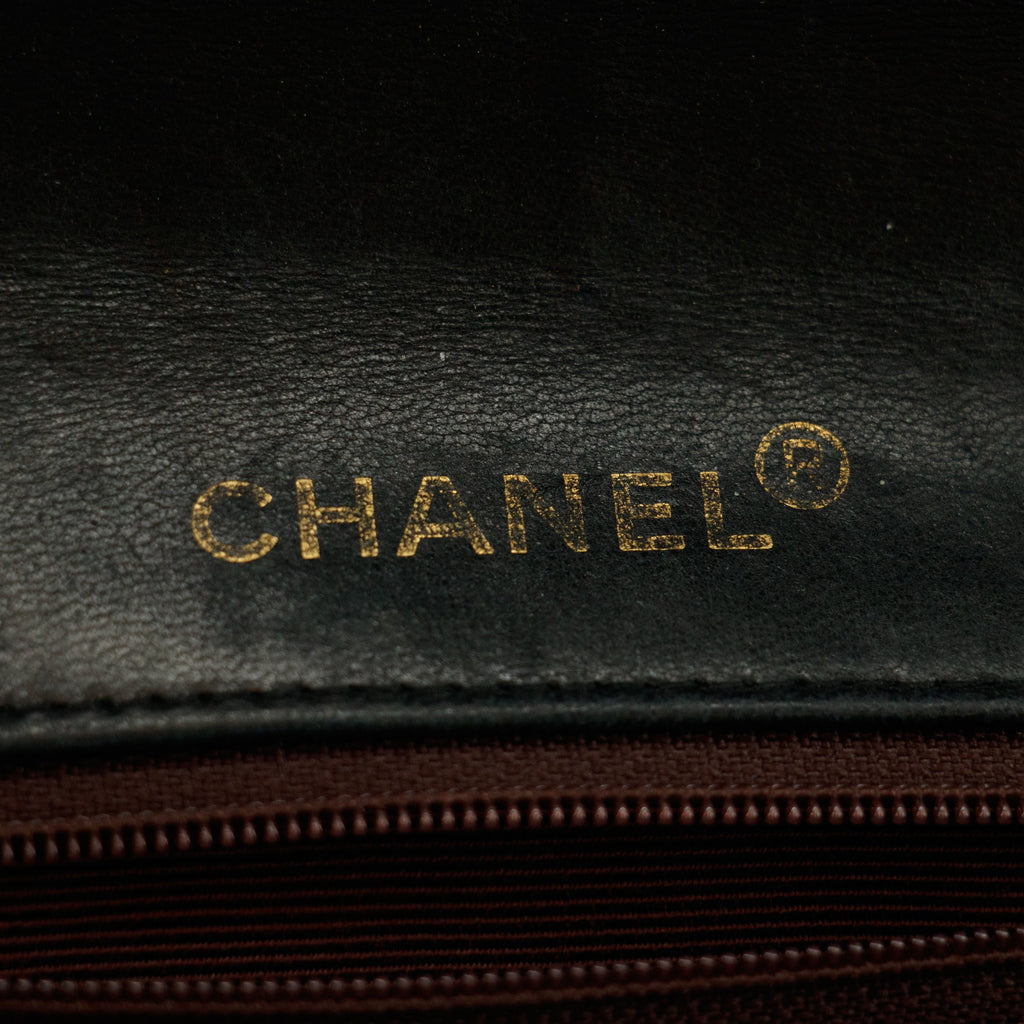 Bolt Boutique Chanel Matelasse Lambskin Black Single Flap Shoulder Bag #2958 — in-use photo