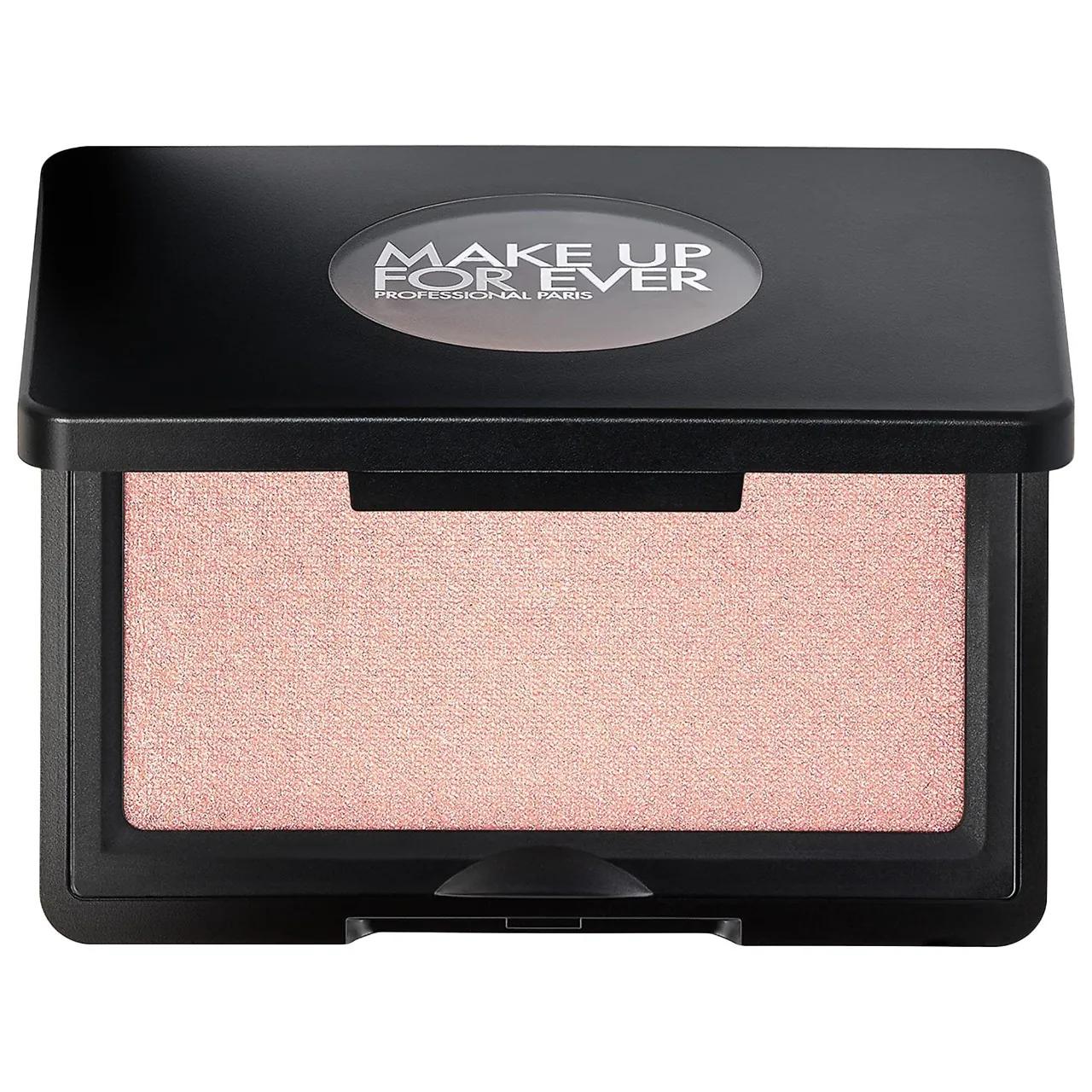 MAKE UP FOR EVER Artist Longwear Powder Highlighter for Natural Glow, Long-Lasting, Buildable, Chemical-Free Cosmetics