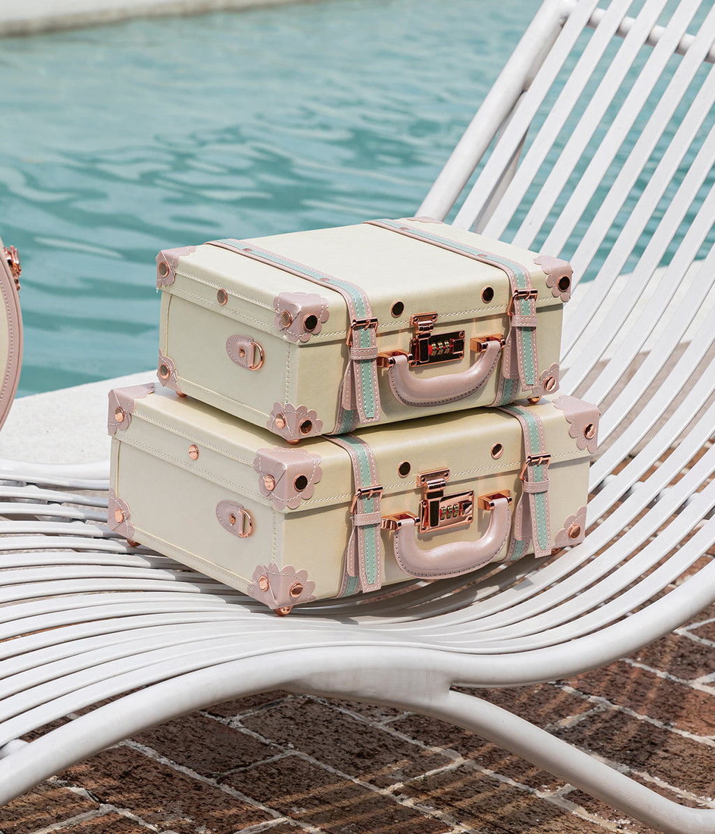 Minimalism Hand Case - Cream White's