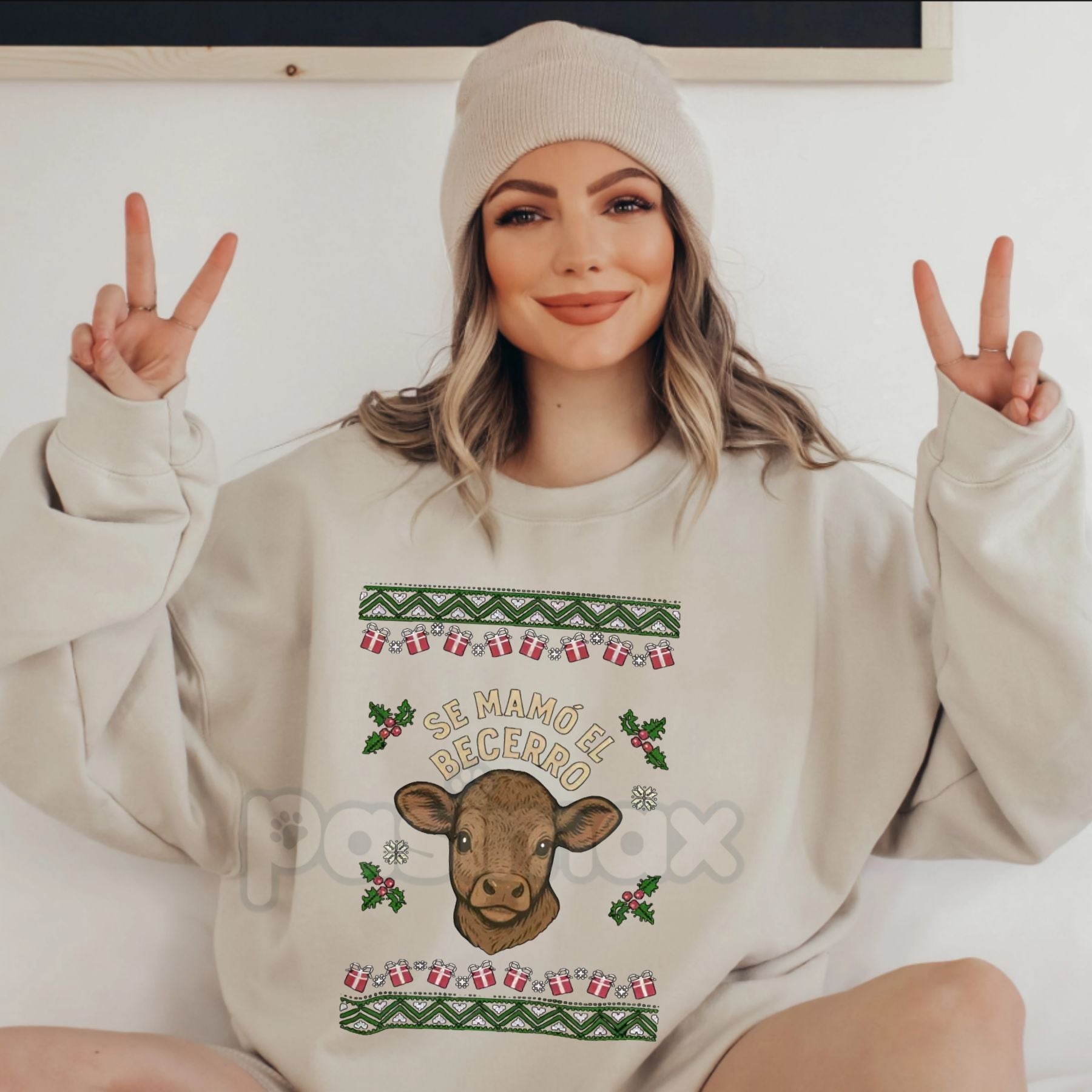 Pasimax "Se Mamó El Becerro" Sweatshirt | Funny Mexican Spanish Idiom Crewneck | Norteño Music Fan Gift — detail close-up