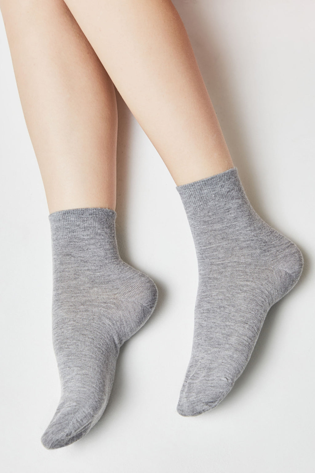 TheRanok.com Viscose and Angora Socks Conte Comfort 000 — detail close-up