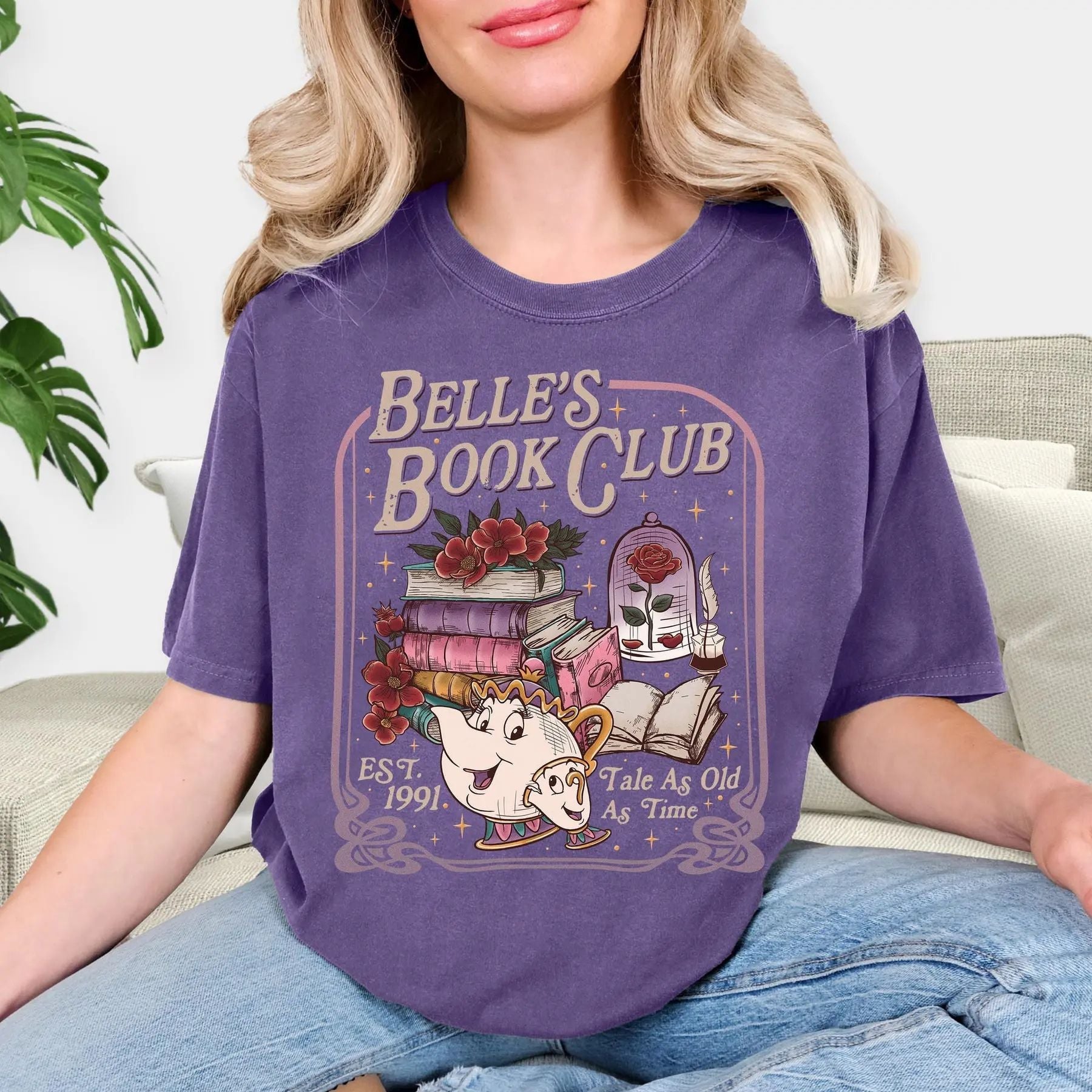 Pasimax Belle's Book Club T-Shirt — detail close-up